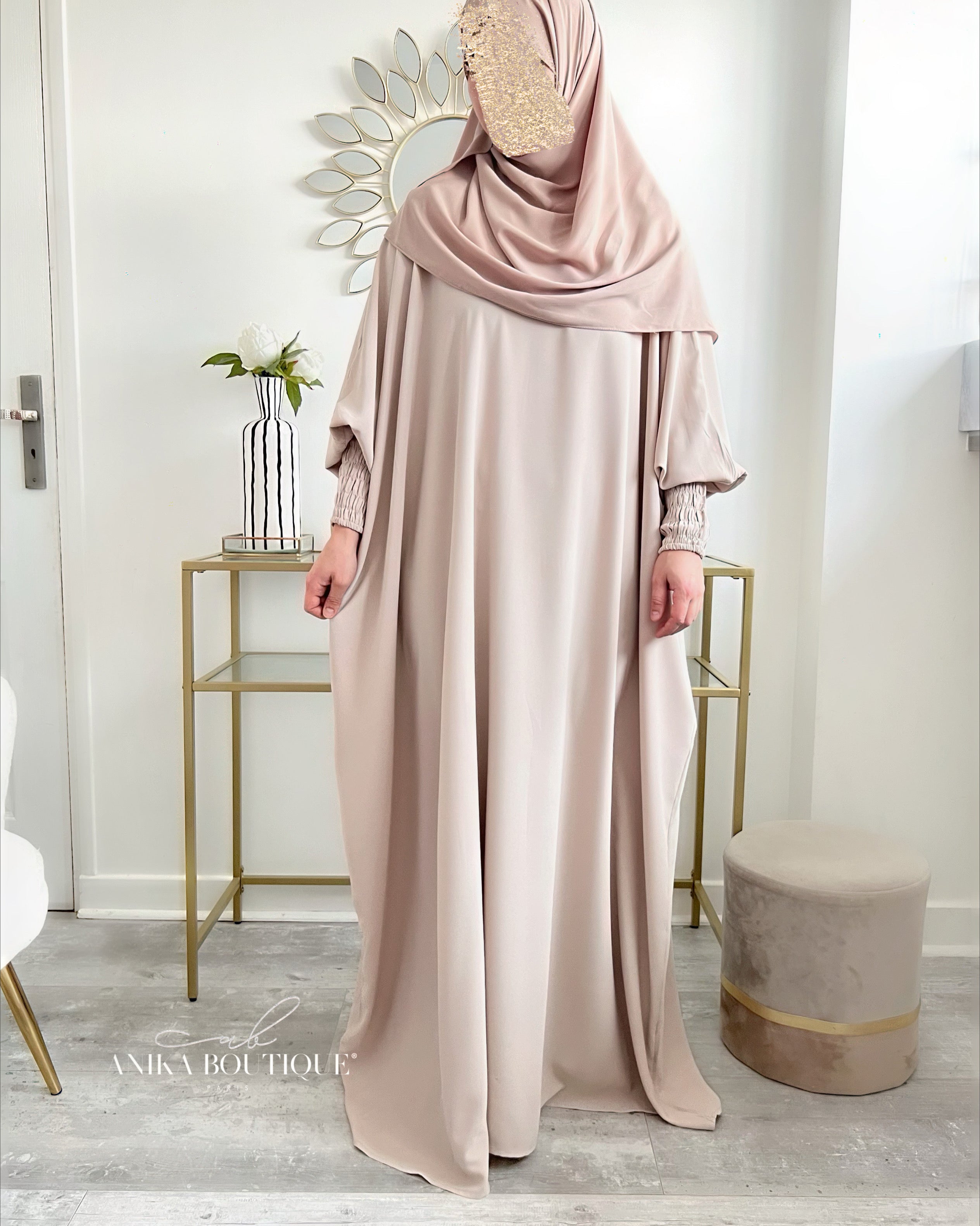Abaya Leena