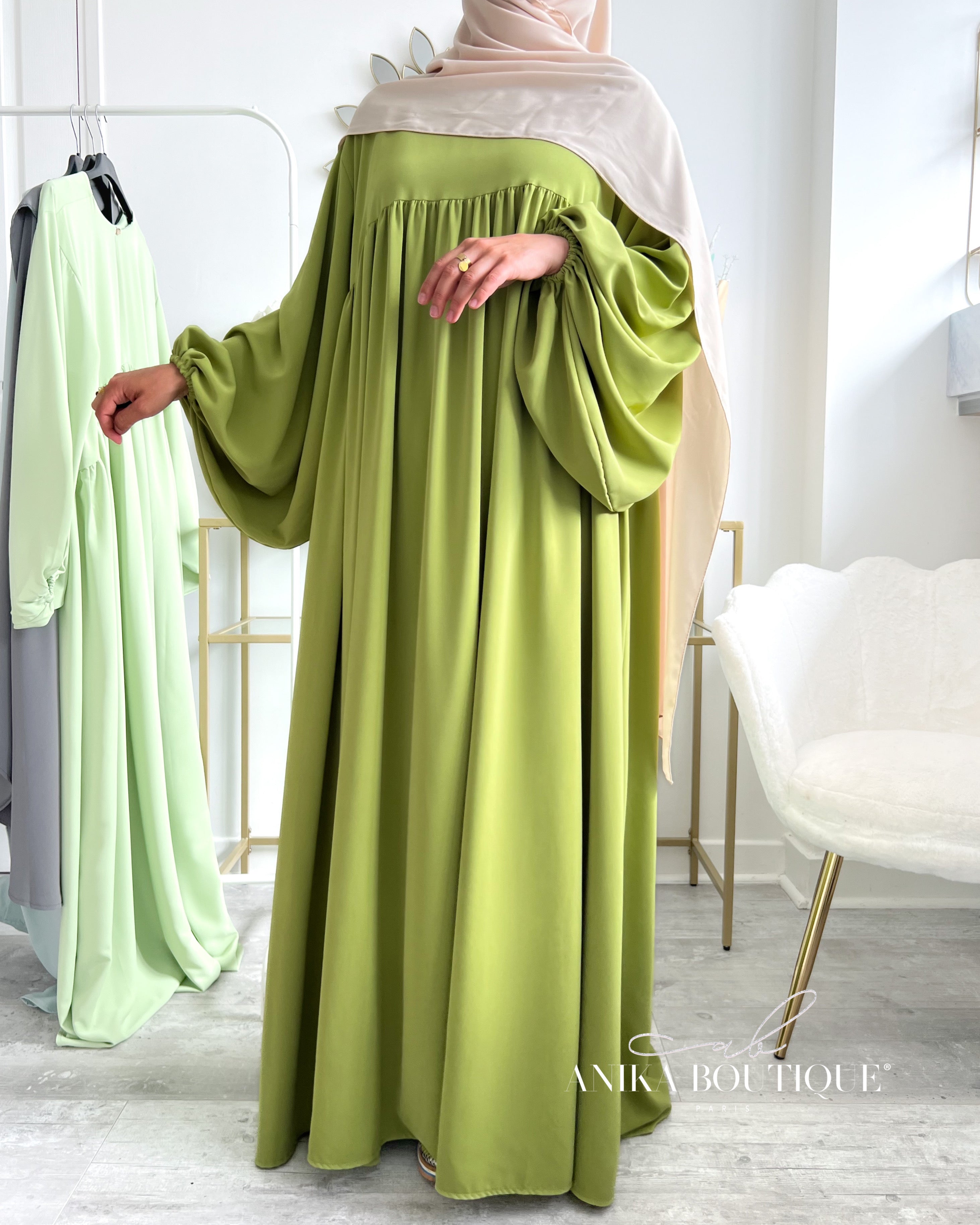 Abaya Naïla Tall pour sœur 1m80