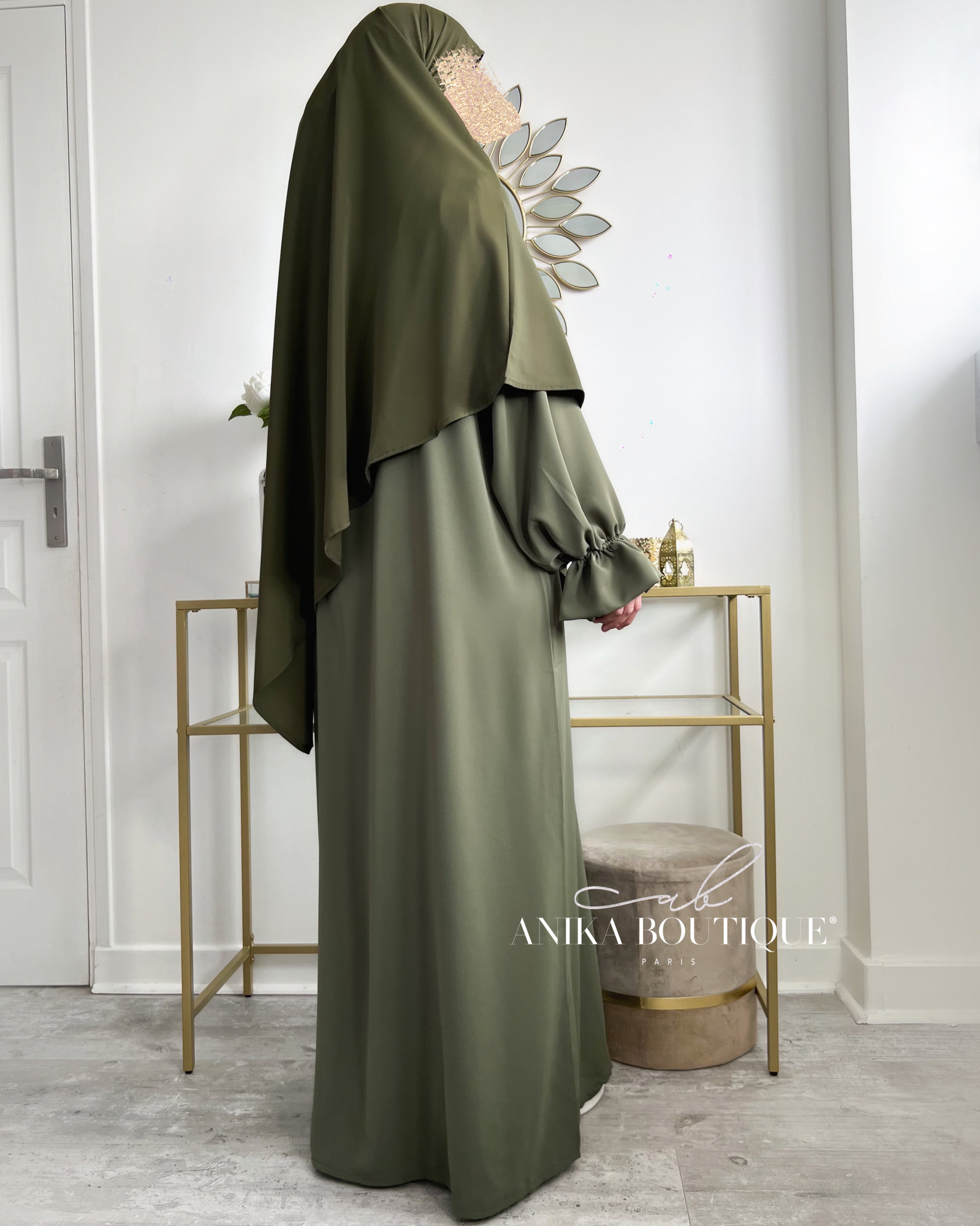 Abaya Amal – Élégance et Fluidité