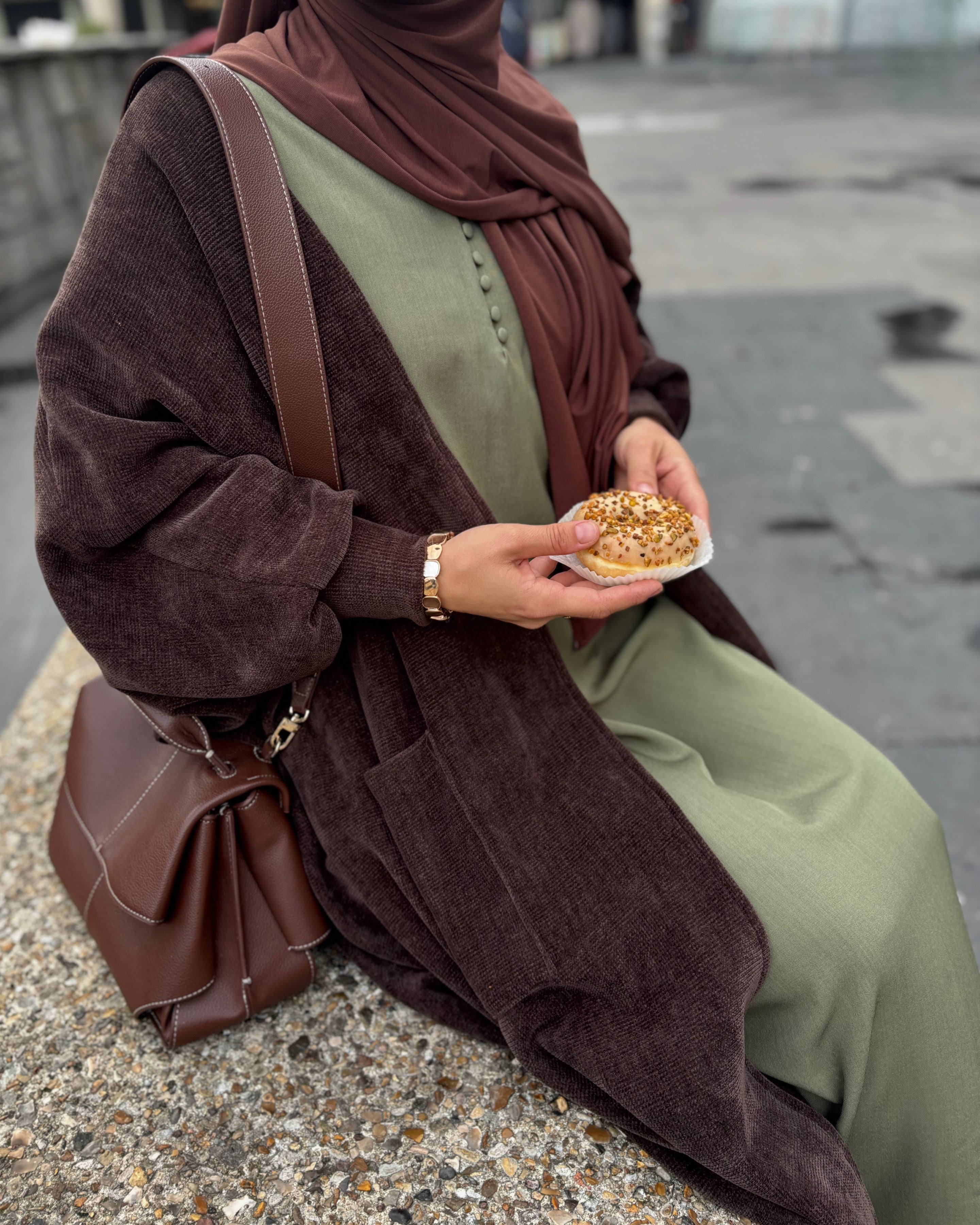 Abaya Neyla – L’Essence de l’Élégance Modeste