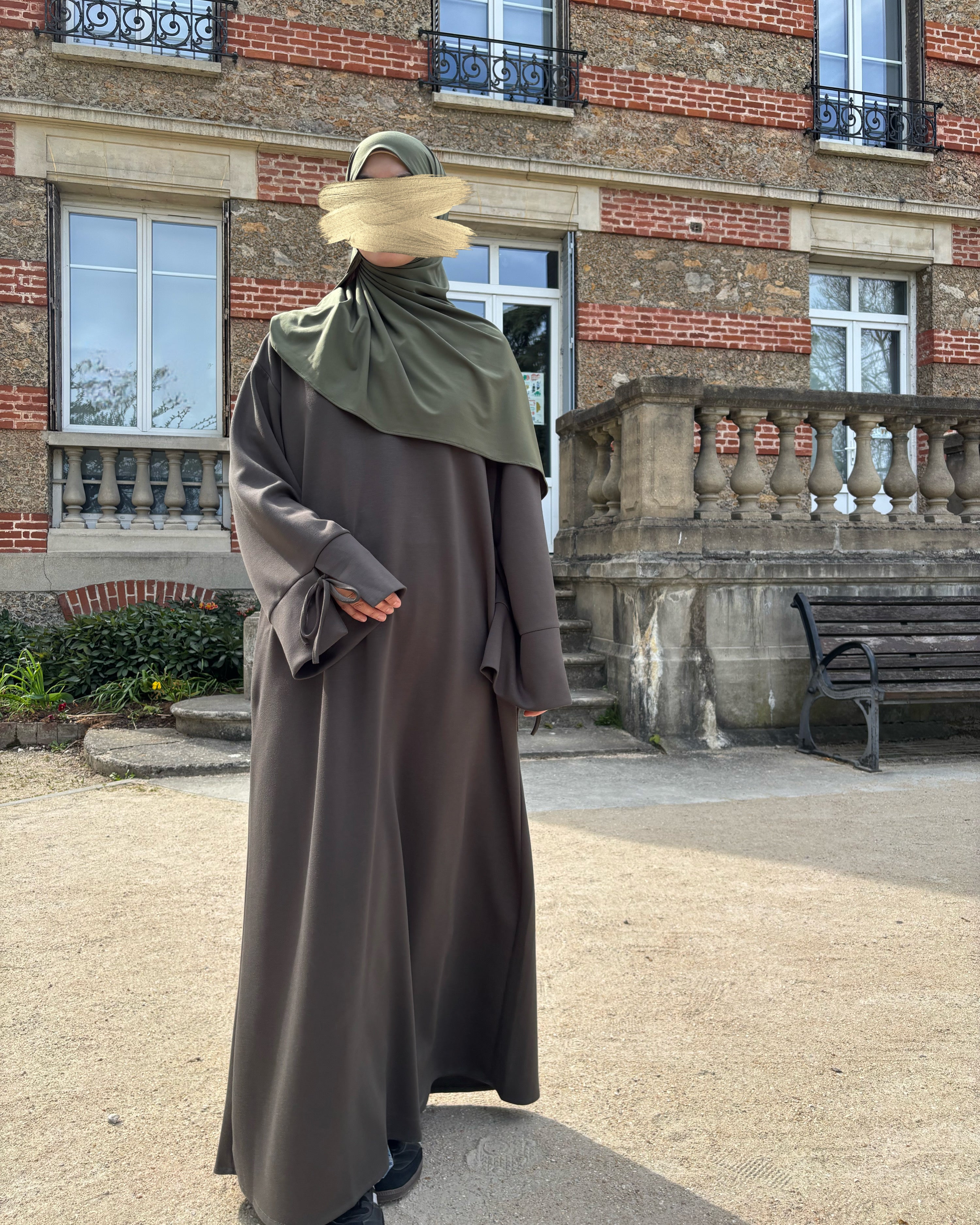 Abaya Sportive en Tissu Sweat - Confort et Élégance au Quotidien