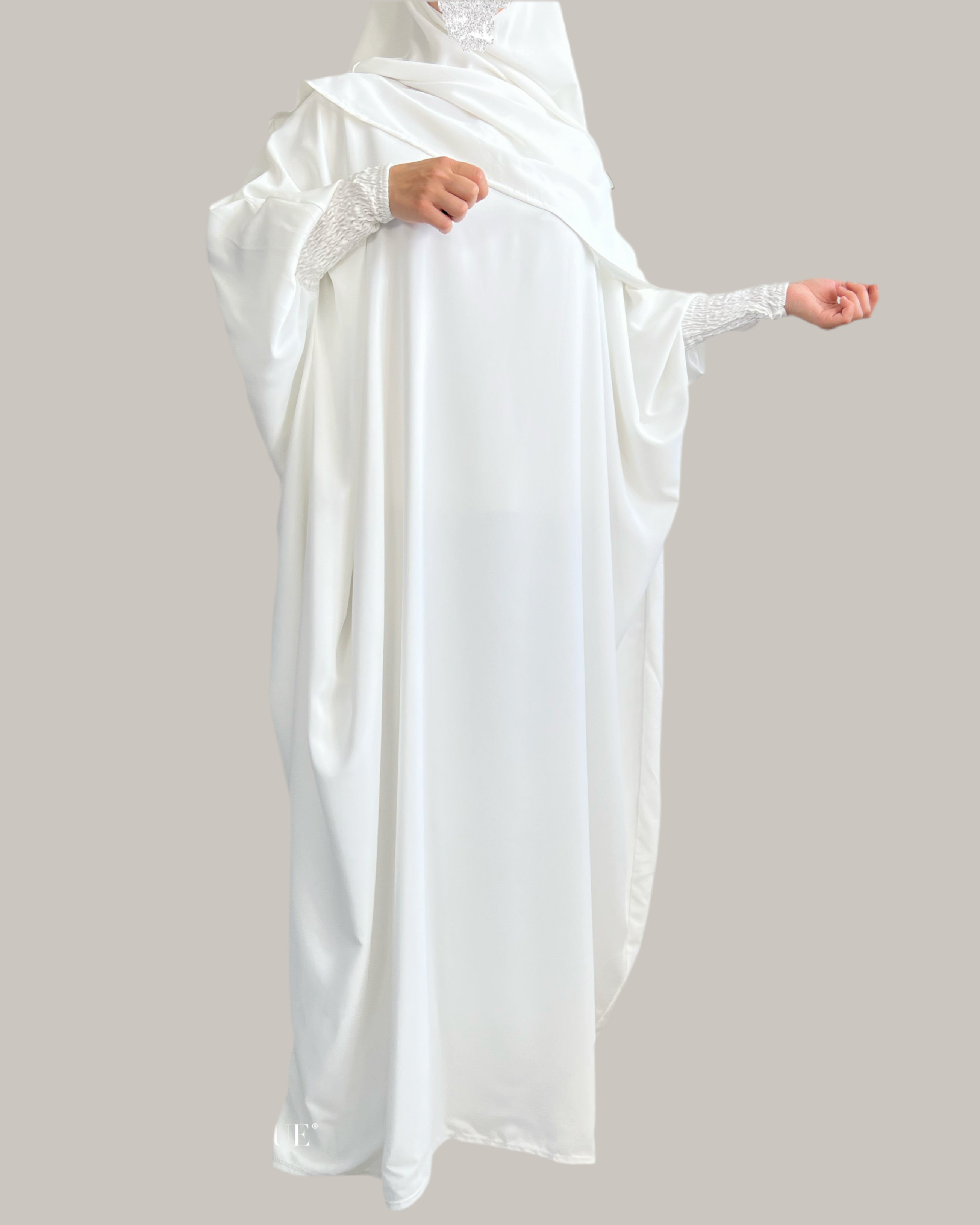 Abaya Leena