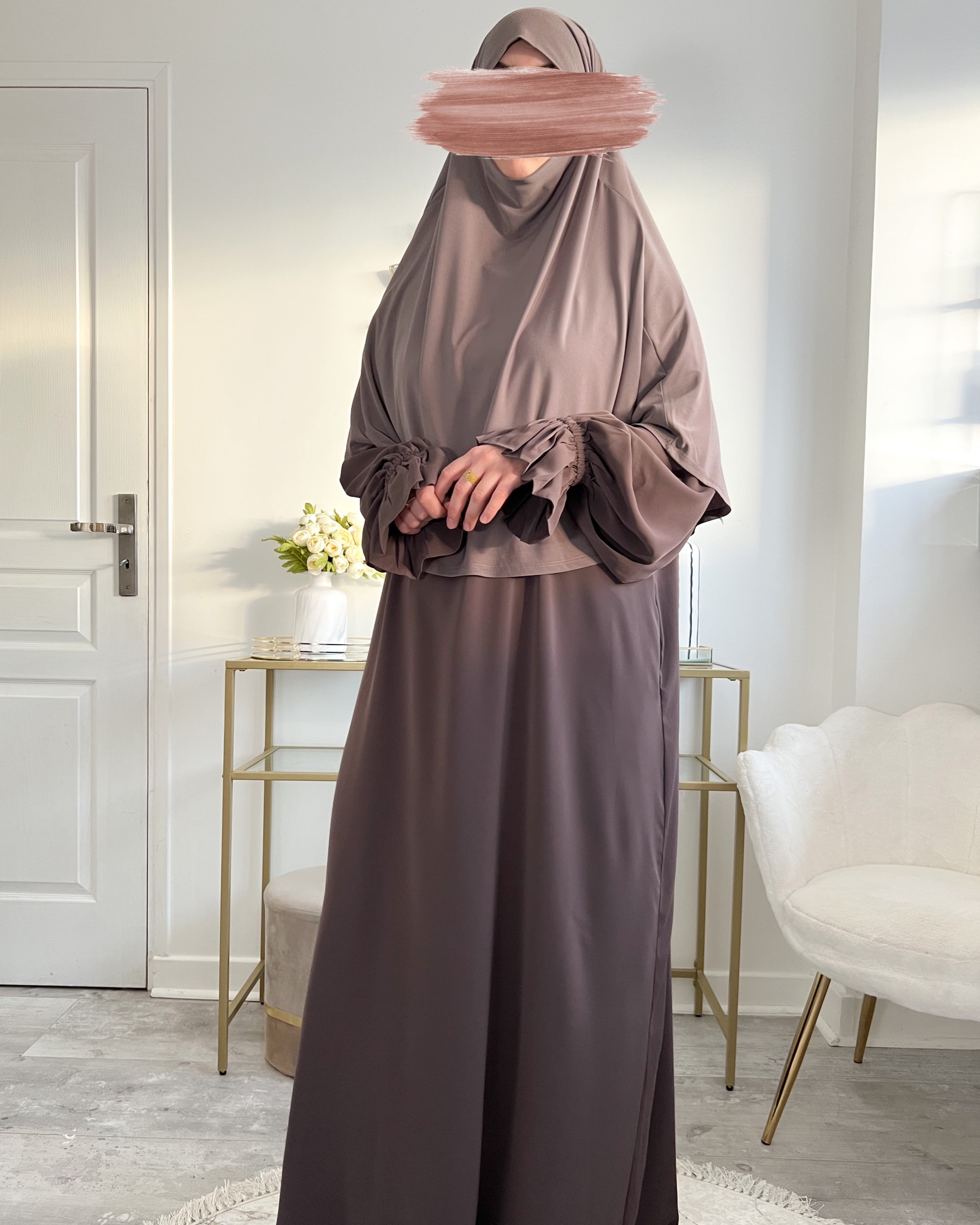 Abaya Amal – Élégance et Fluidité