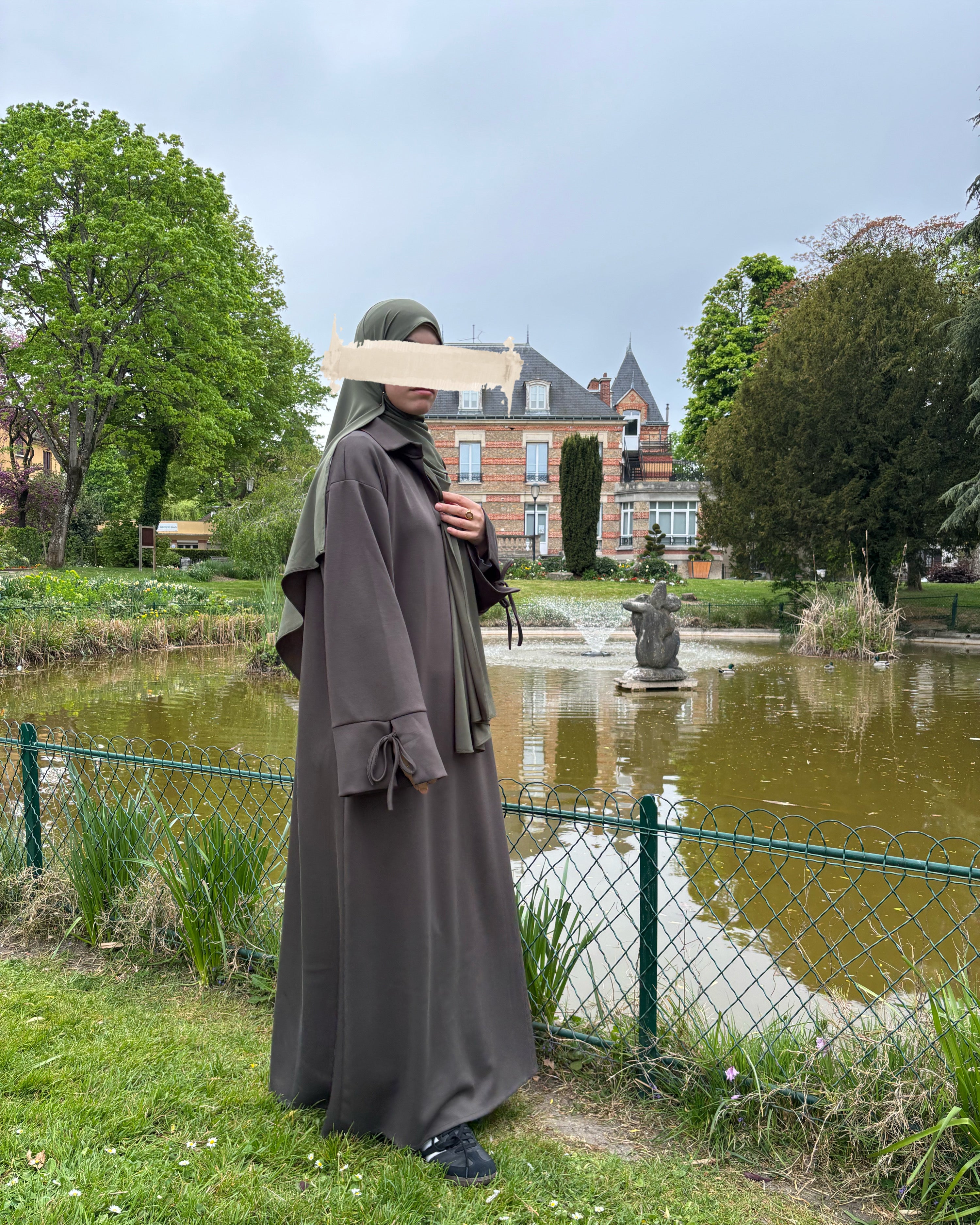 Abaya Sportive en Tissu Sweat - Confort et Élégance au Quotidien