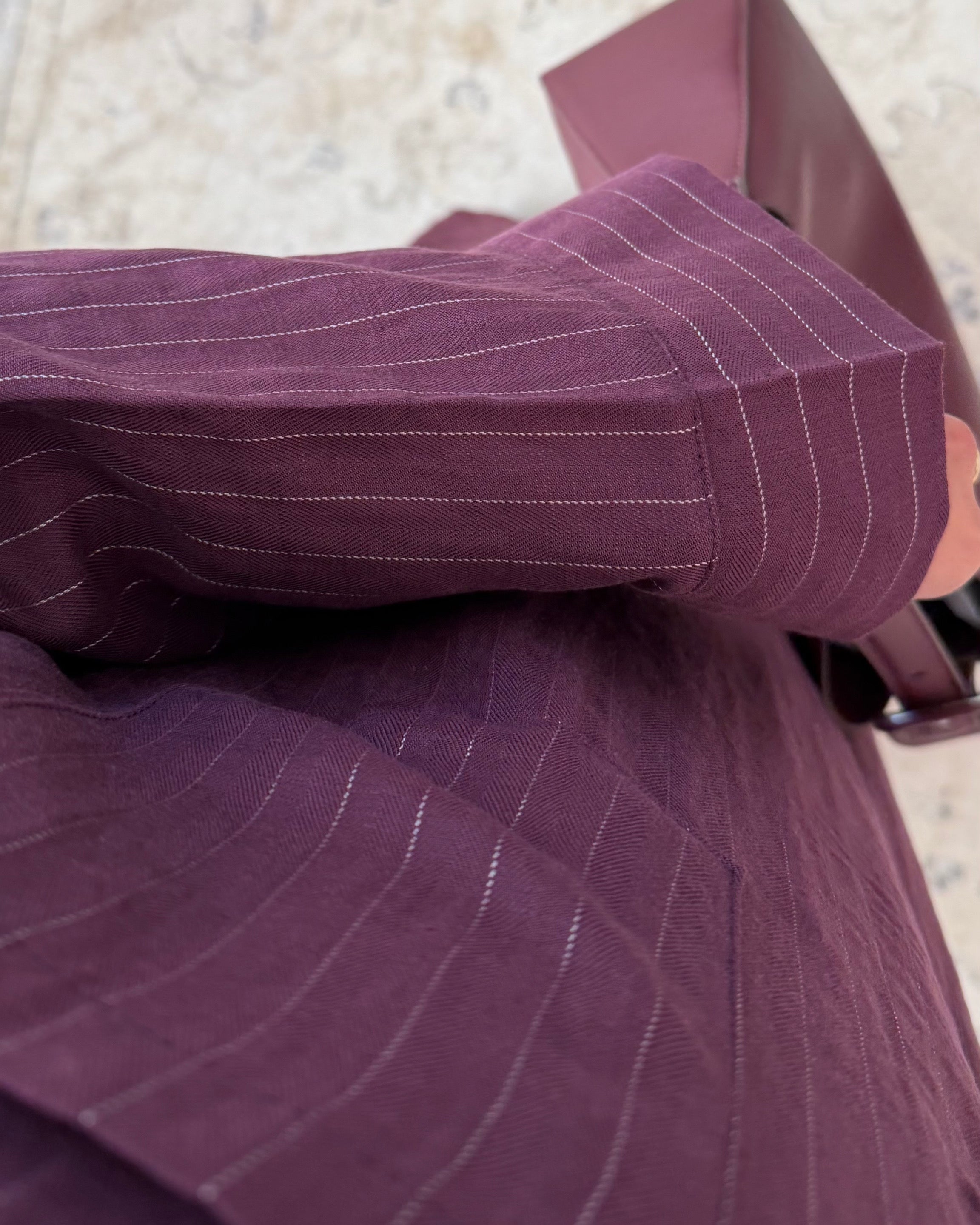 Abaya Rayée Col Polo Zip – | Modest Fashion Élégante & Naturelle