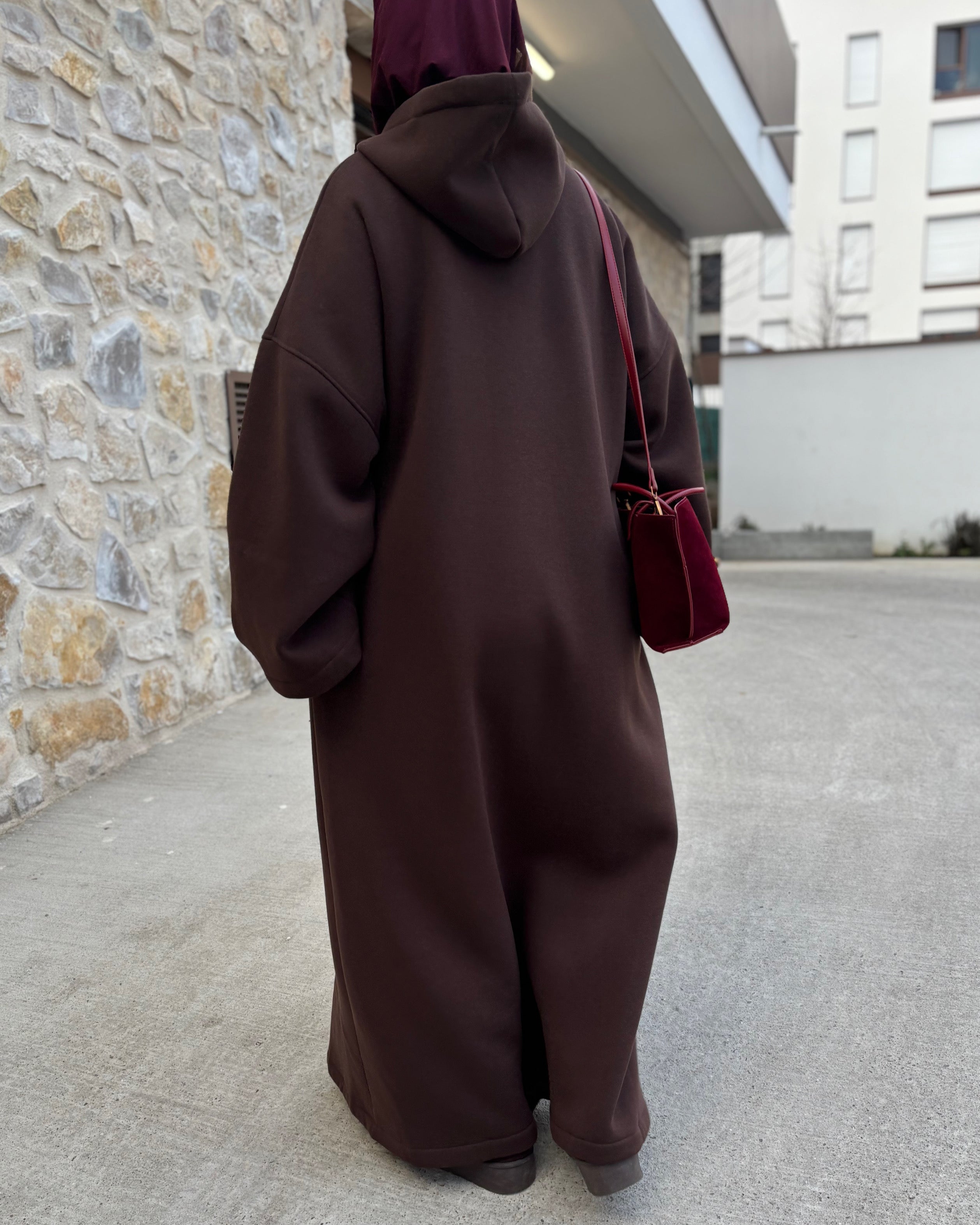 Abaya sweat capuche – style sportswear, molleton chaud