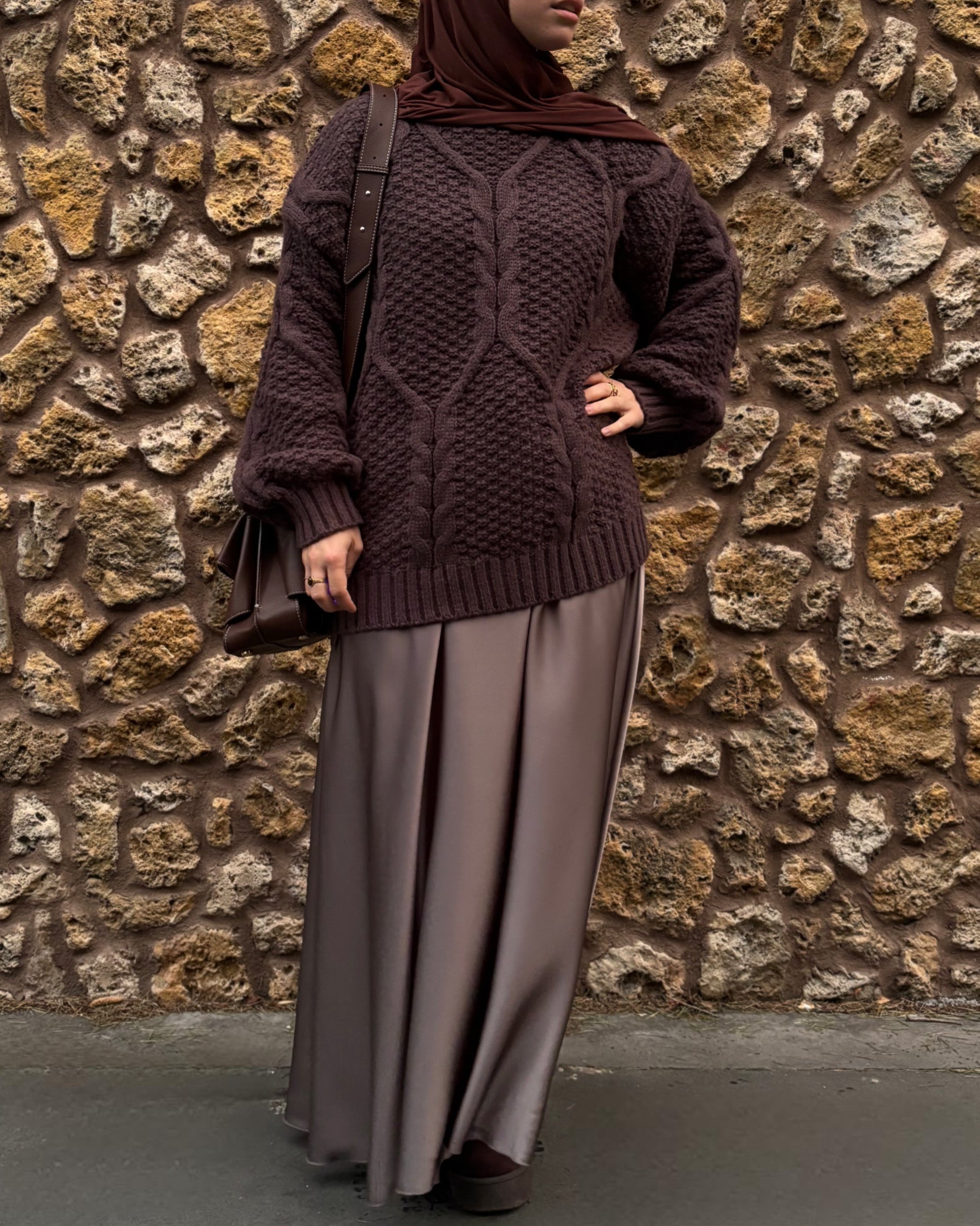 Pull Maille Texturé Marron Glacé – Élégance & Chaleur Modeste