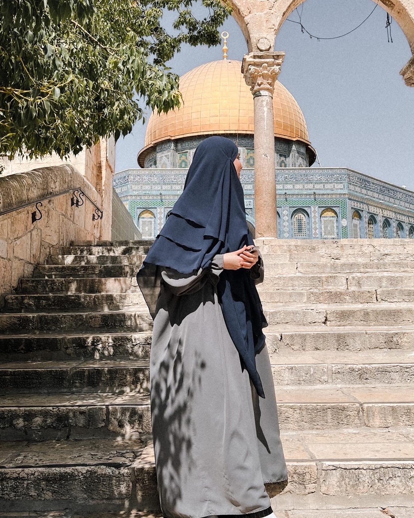 Abaya Doha