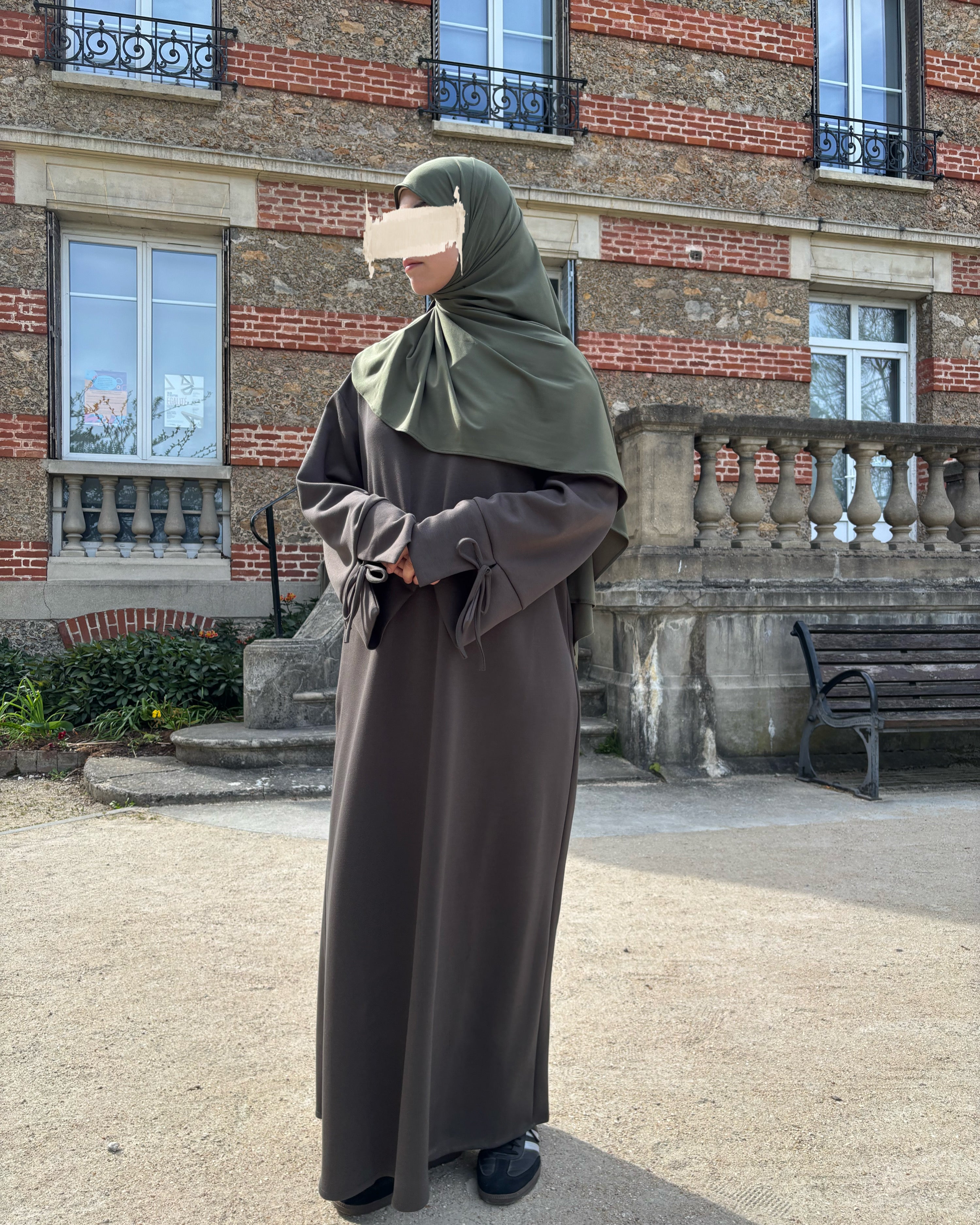 Abaya Sportive en Tissu Sweat - Confort et Élégance au Quotidien