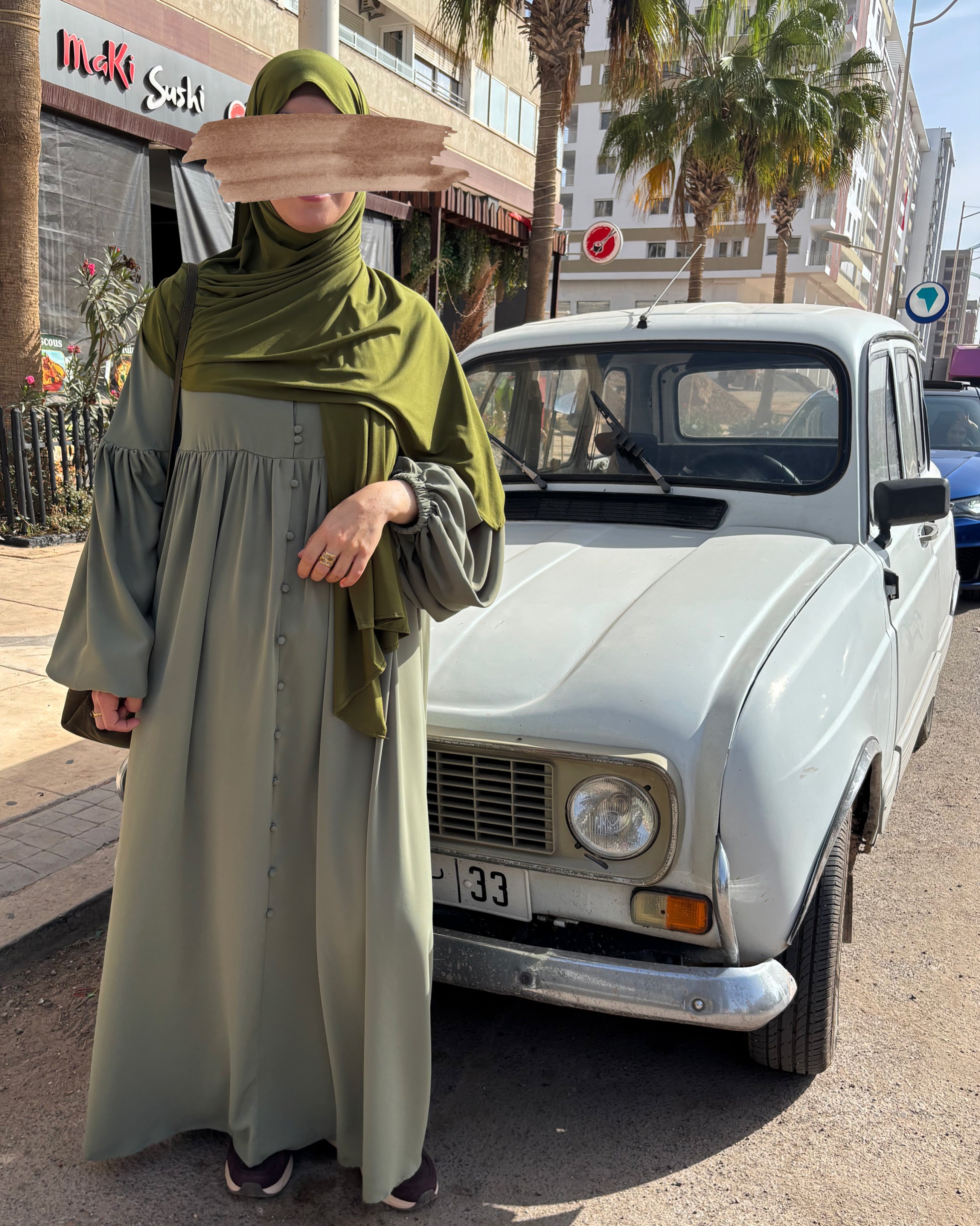 Abaya Alya en Soie de Médine – Élégance Pudique et Raffinée