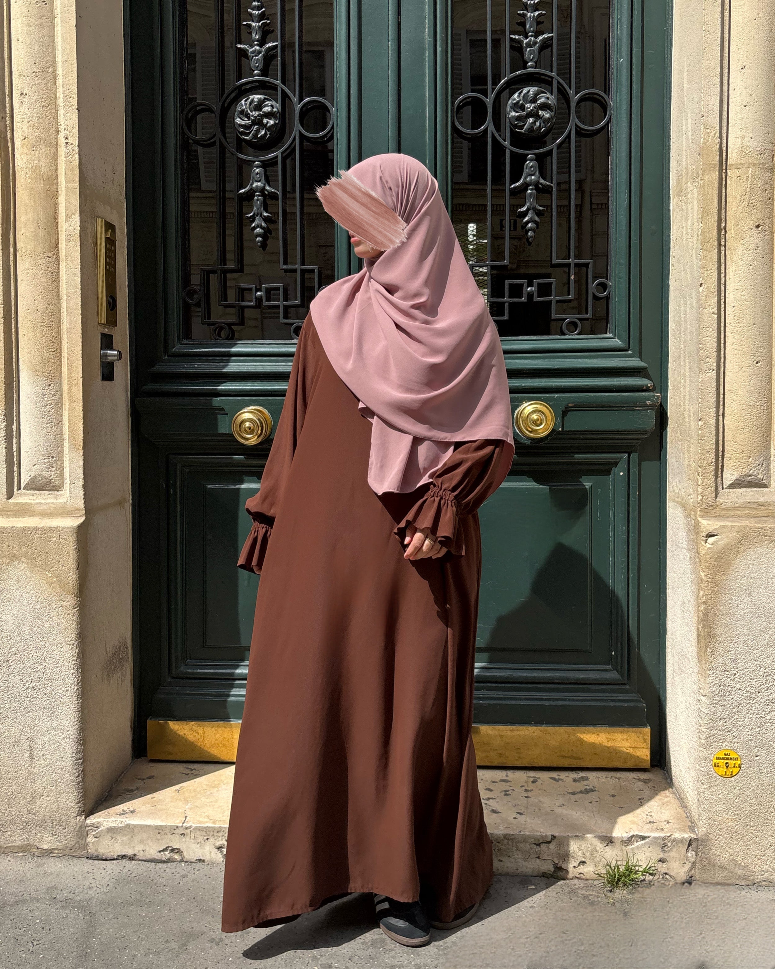 Abaya Amal – Élégance et Fluidité