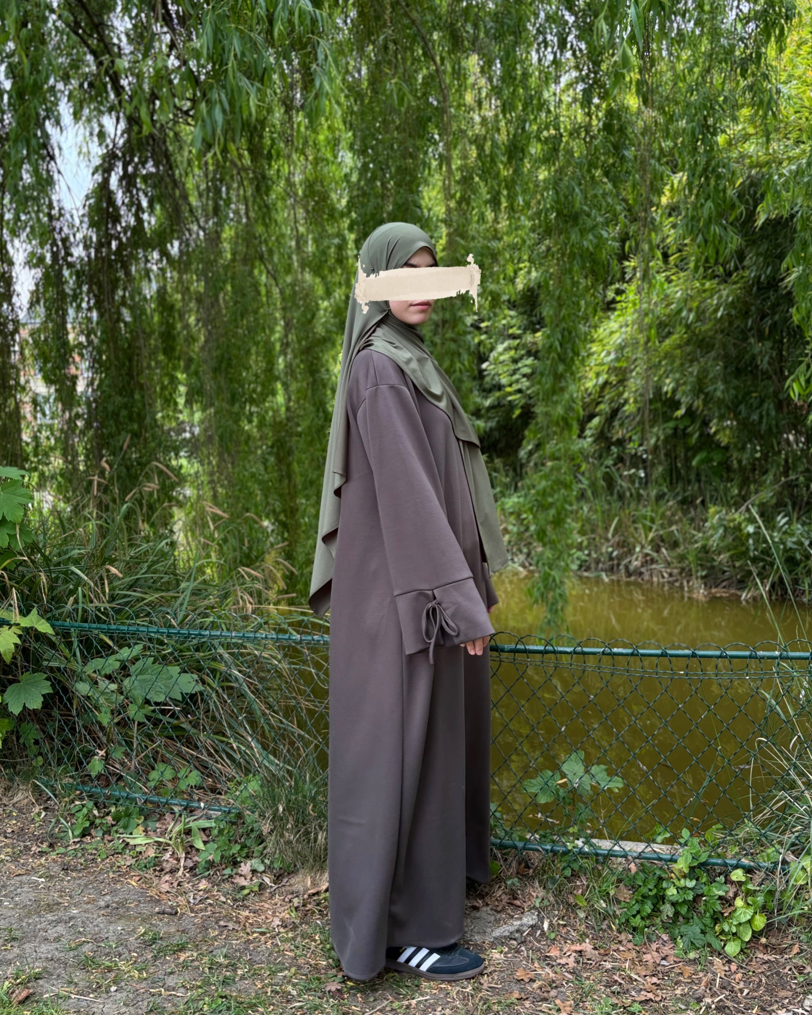 Abaya Sportive en Tissu Sweat - Confort et Élégance au Quotidien