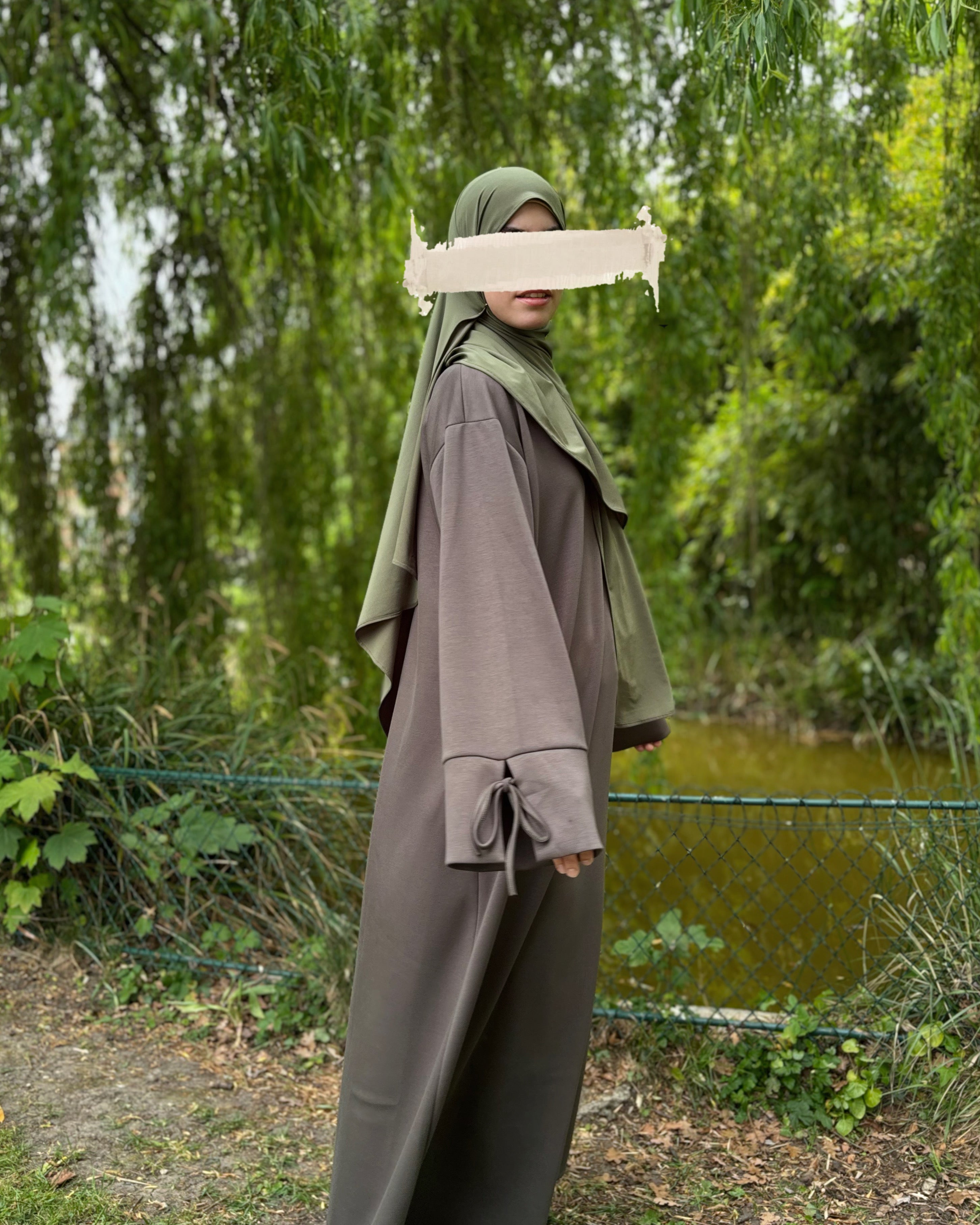 Abaya Sportive en Tissu Sweat - Confort et Élégance au Quotidien