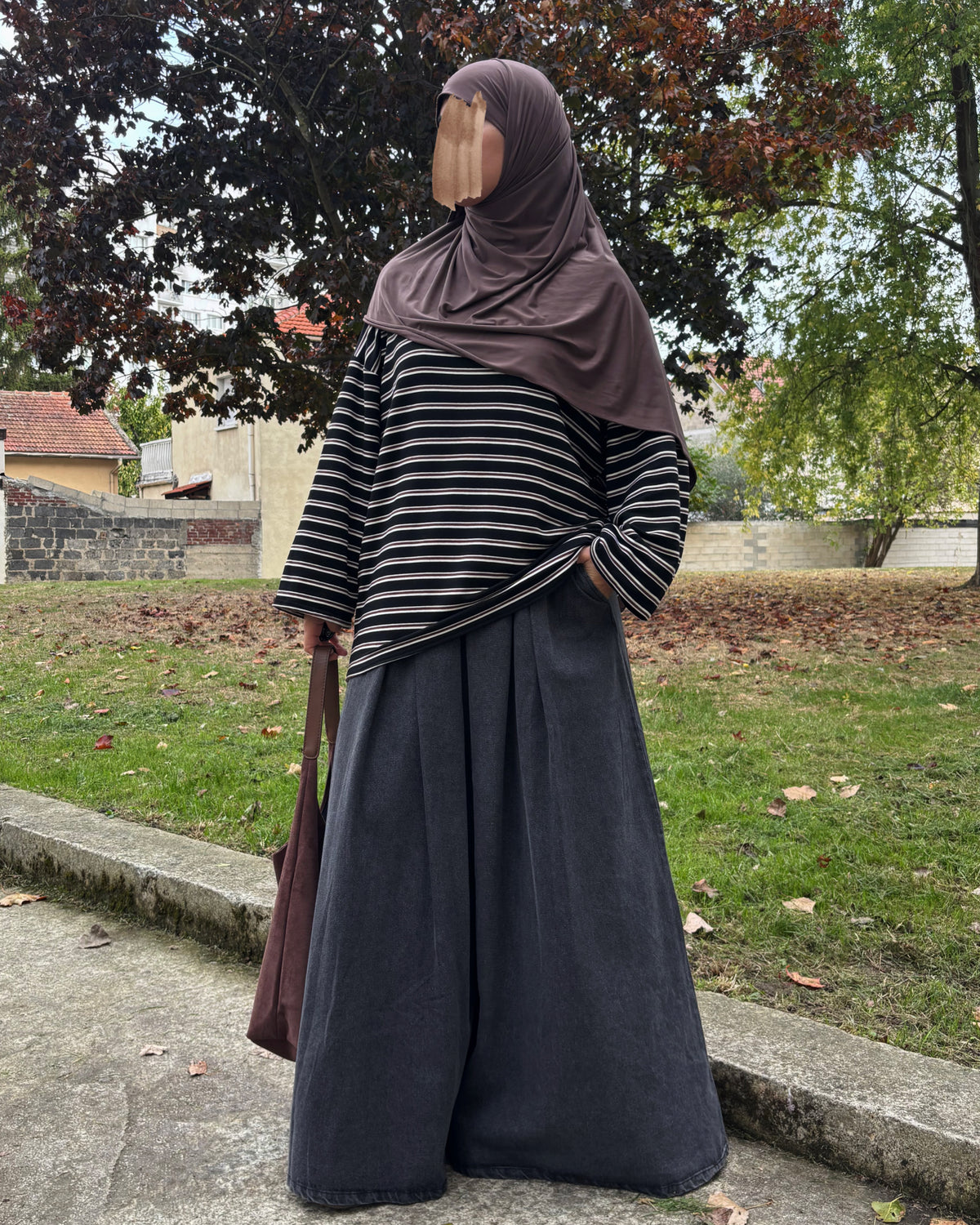 Jupe Longue en Jean Ample Noir Grisé – Modest Fashion