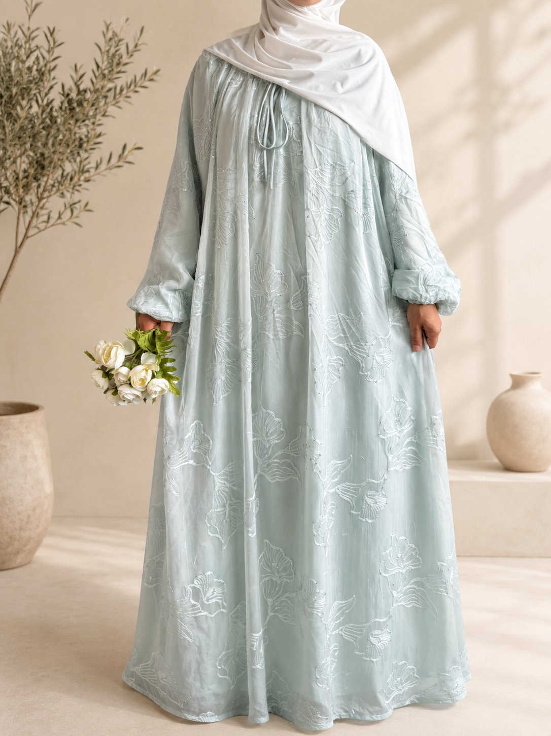 Abaya Féérie Lilas – Abaya brodée doublée