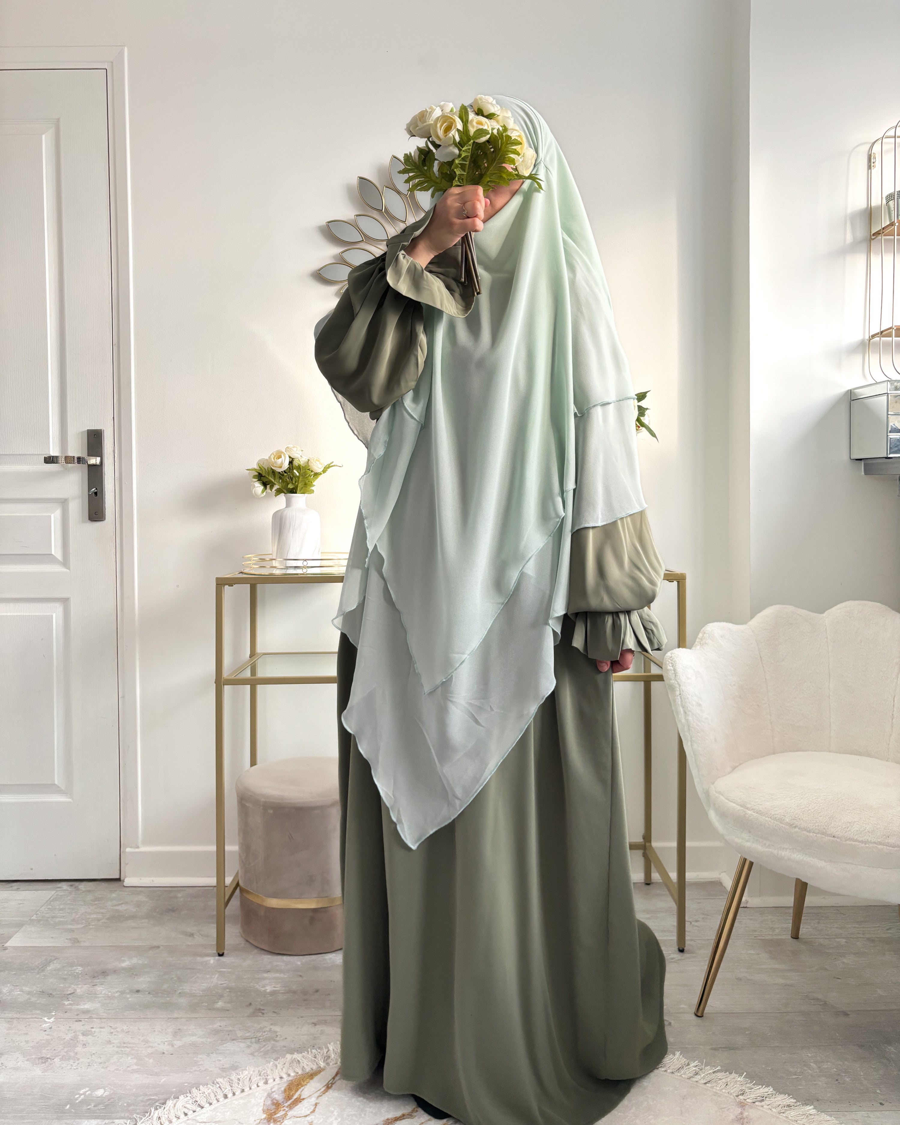 Abaya Amal – Élégance et Fluidité