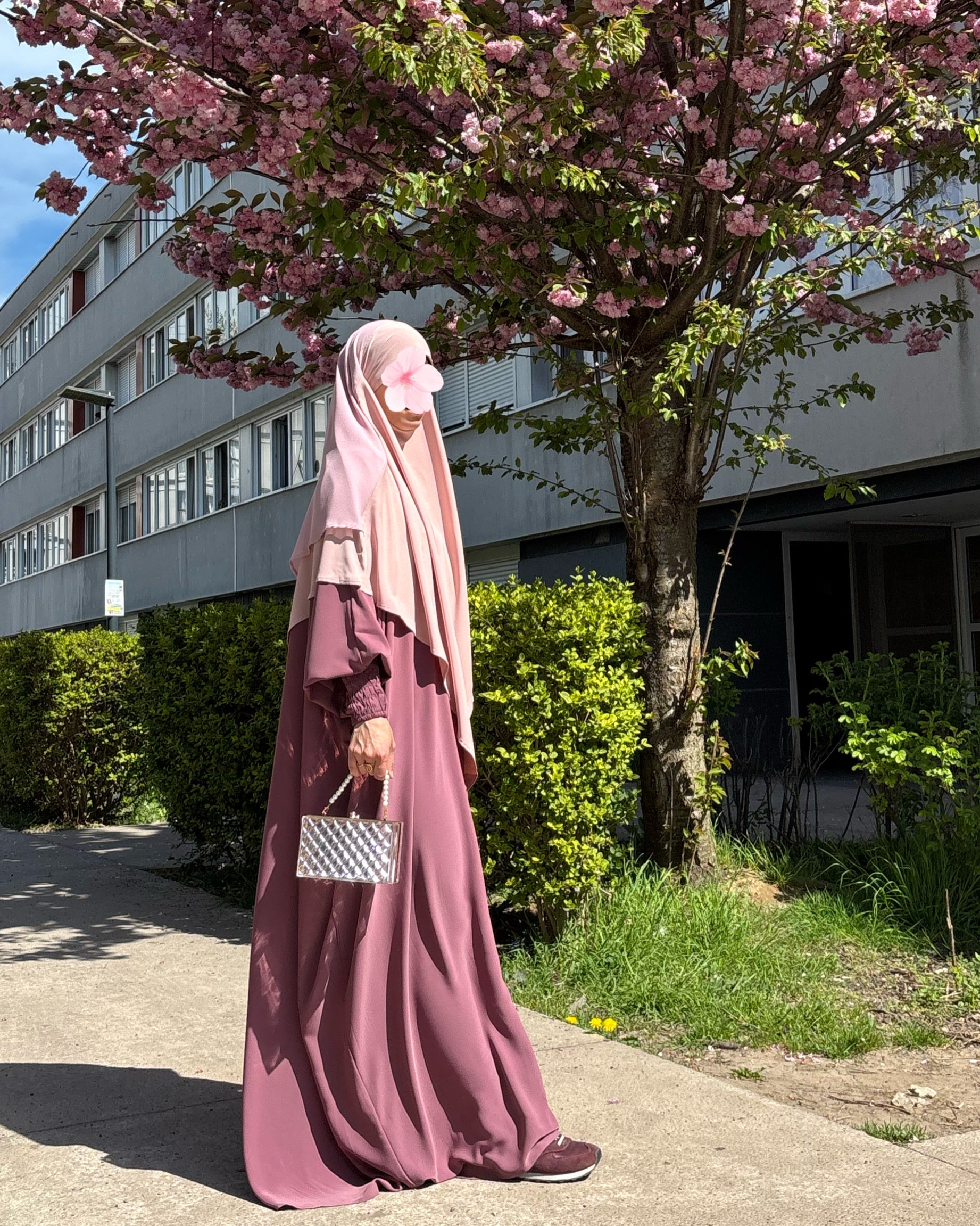 Abaya Leena