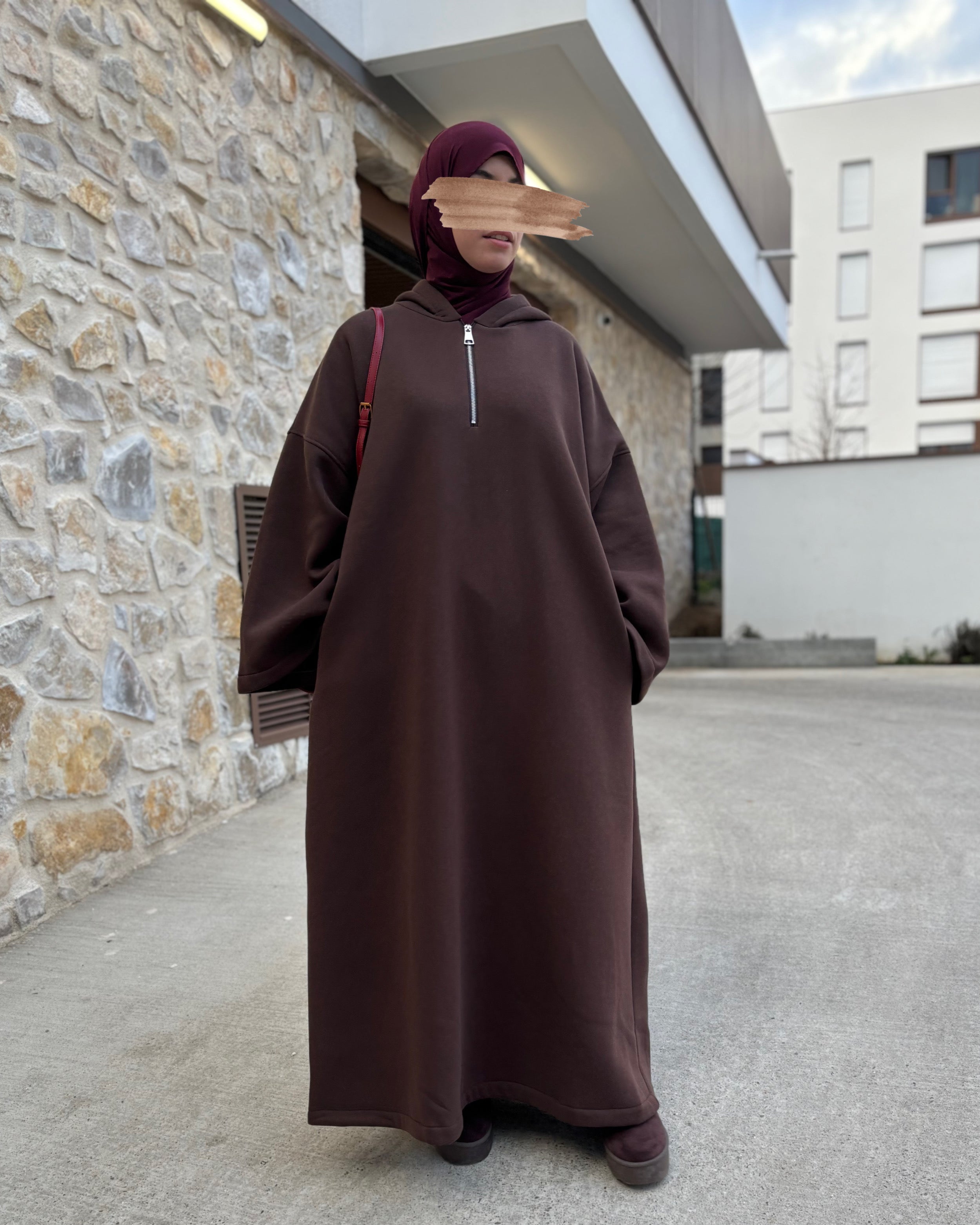 Abaya sweat capuche – style sportswear, molleton chaud