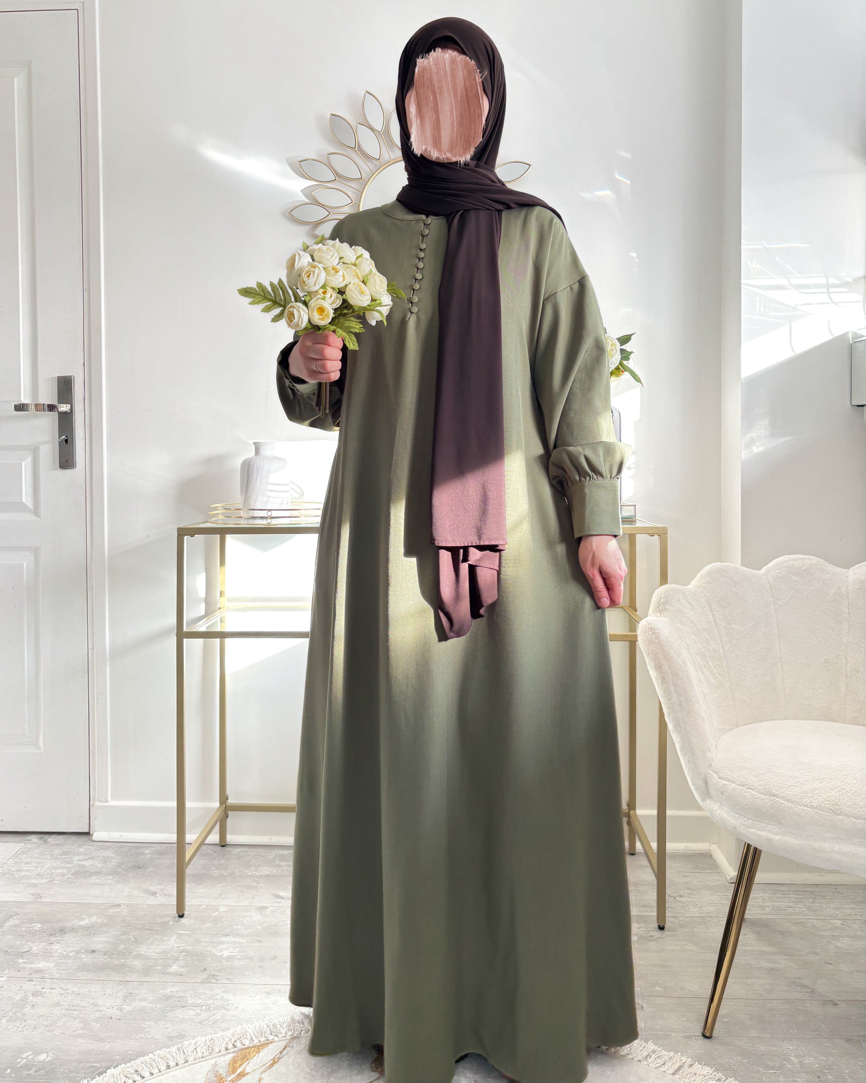 Abaya Neyla – L’Essence de l’Élégance Modeste