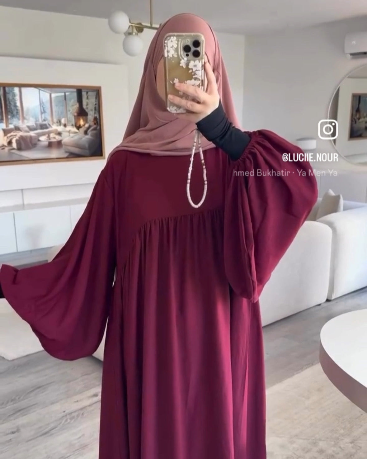 Abaya Naïla - Élégance et Confort avec Manches Bouffantes
