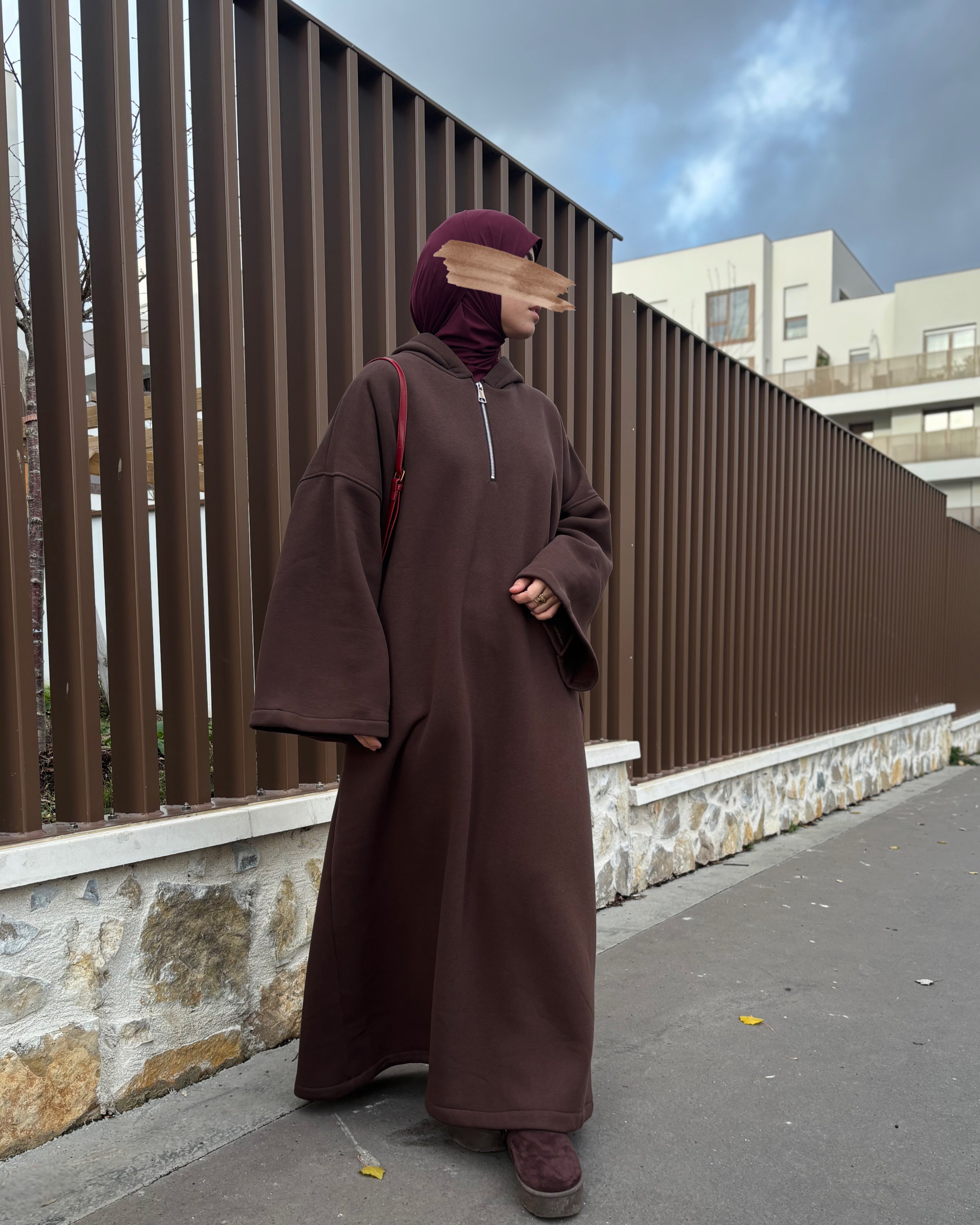 Abaya sweat capuche – style sportswear, molleton chaud