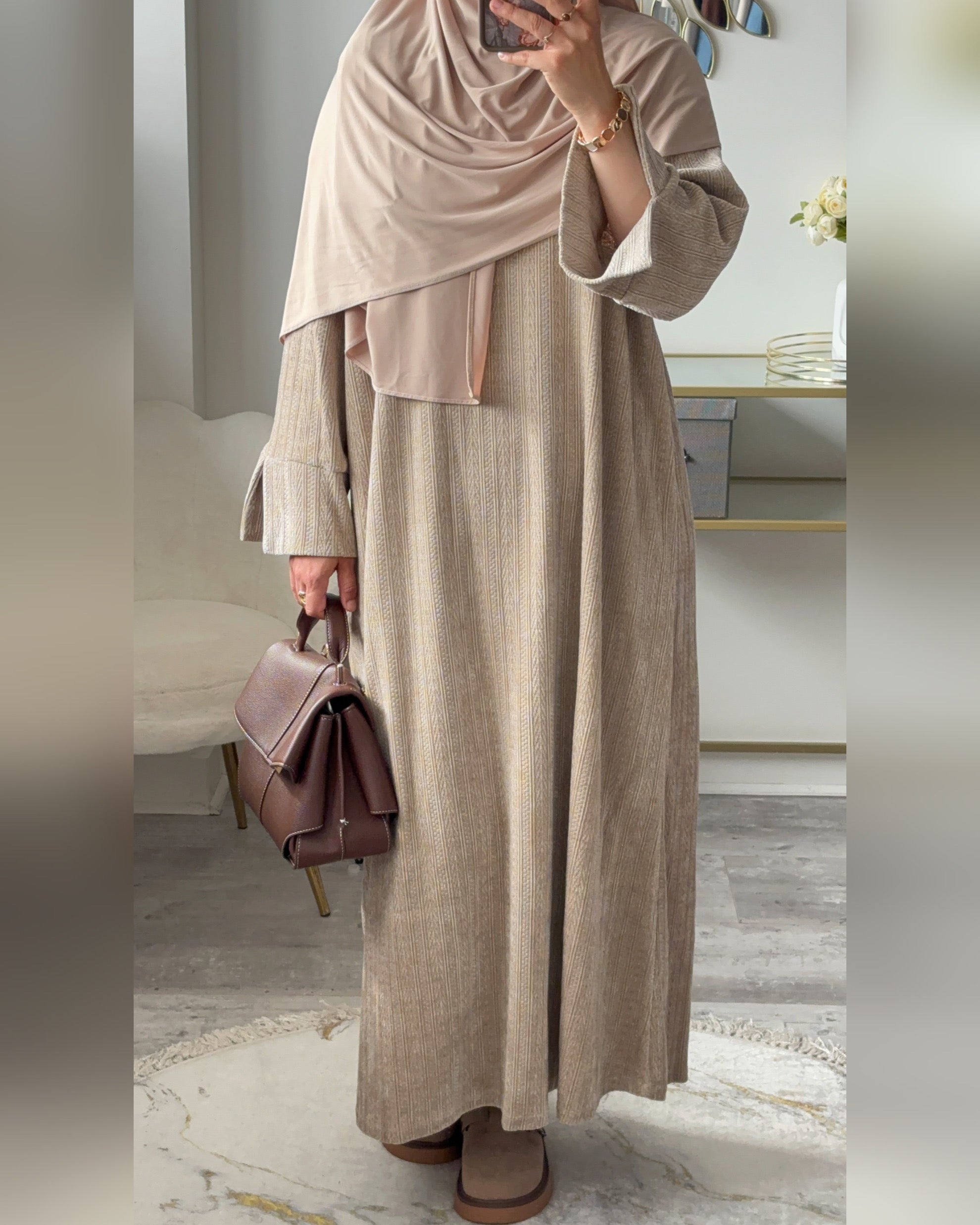 Abaya Velours avec Motifs Texturés