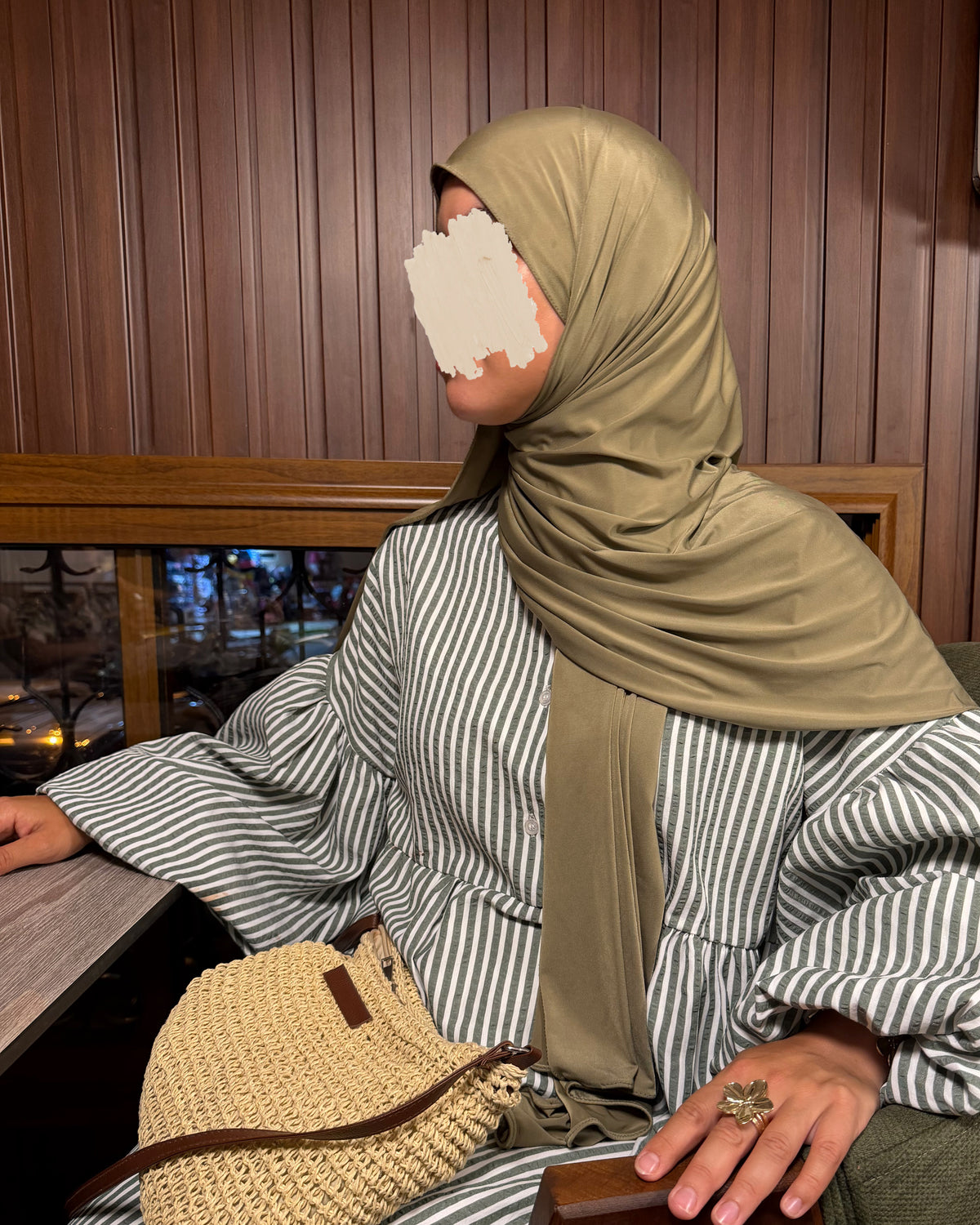 Hijab jersey liquide Soft – Fluide et élégant.