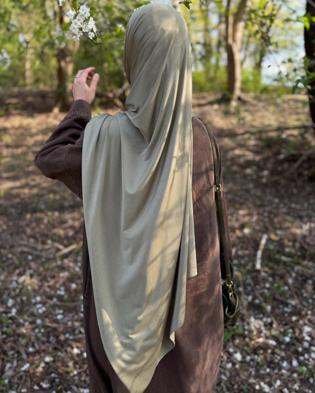Hijab jersey liquide Soft – Fluide et élégant.