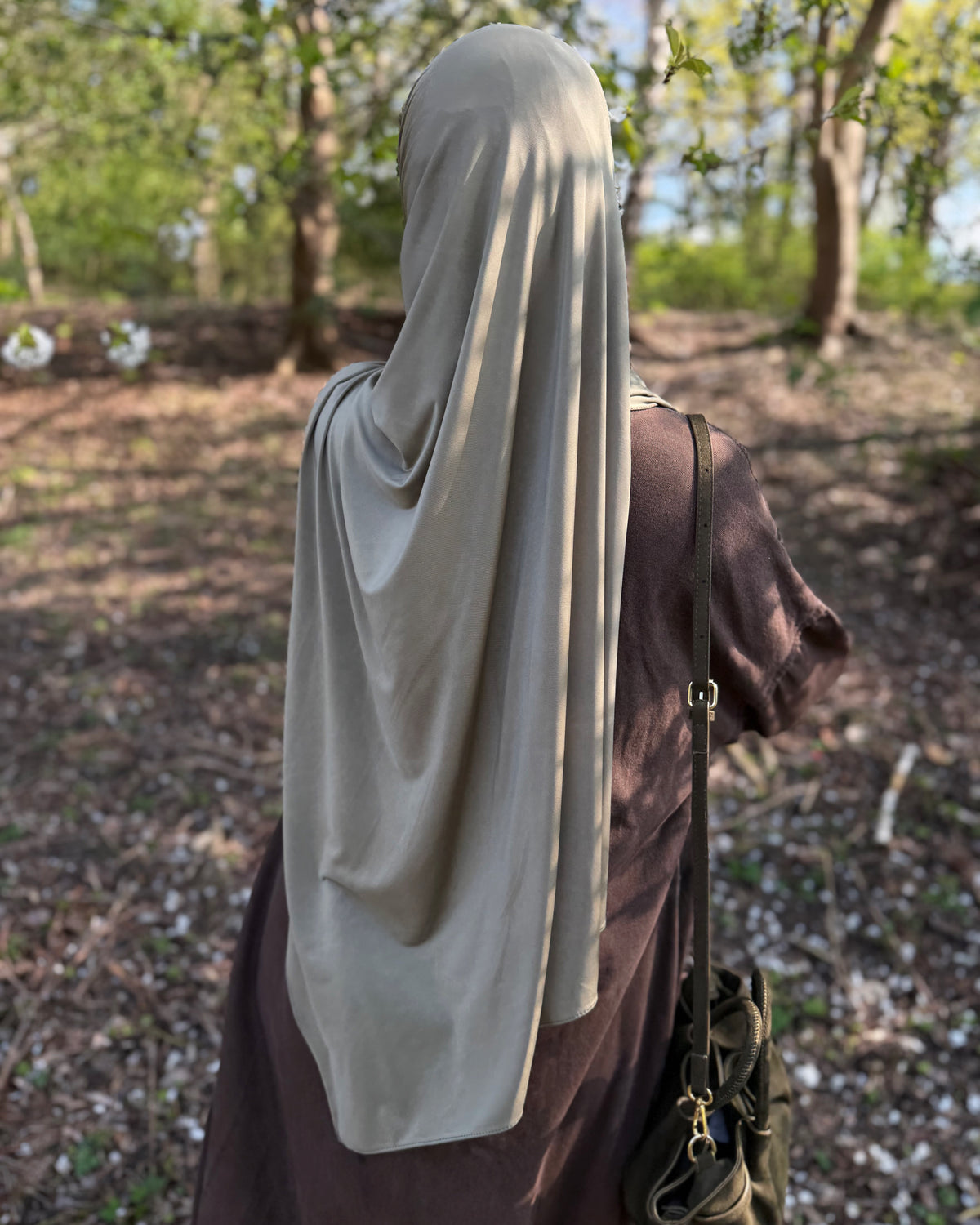 Hijab jersey liquide Soft – Fluide et élégant.
