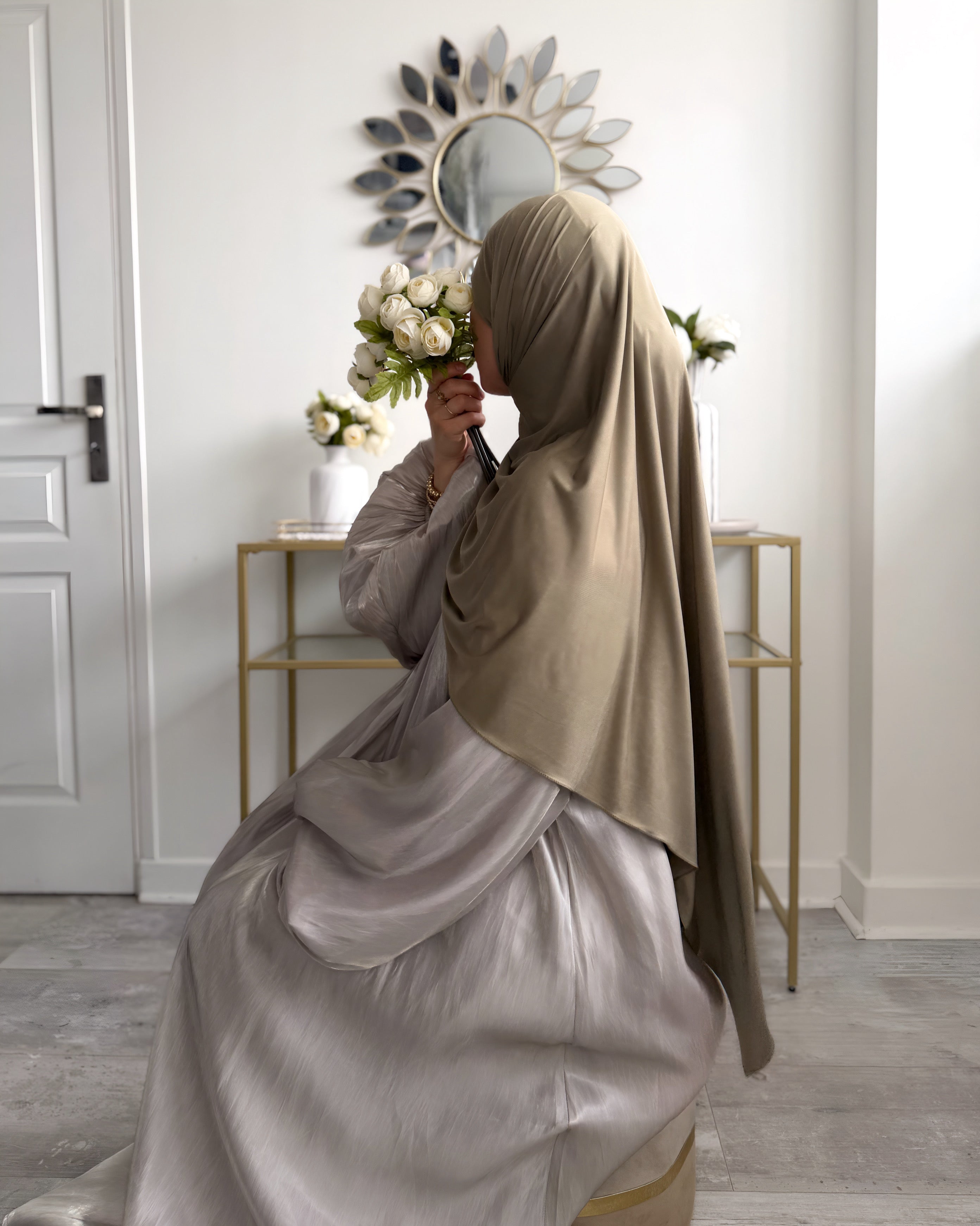 Hijab Jersey Liquid Kaki Clair – Hijab jersey fluide et élégant