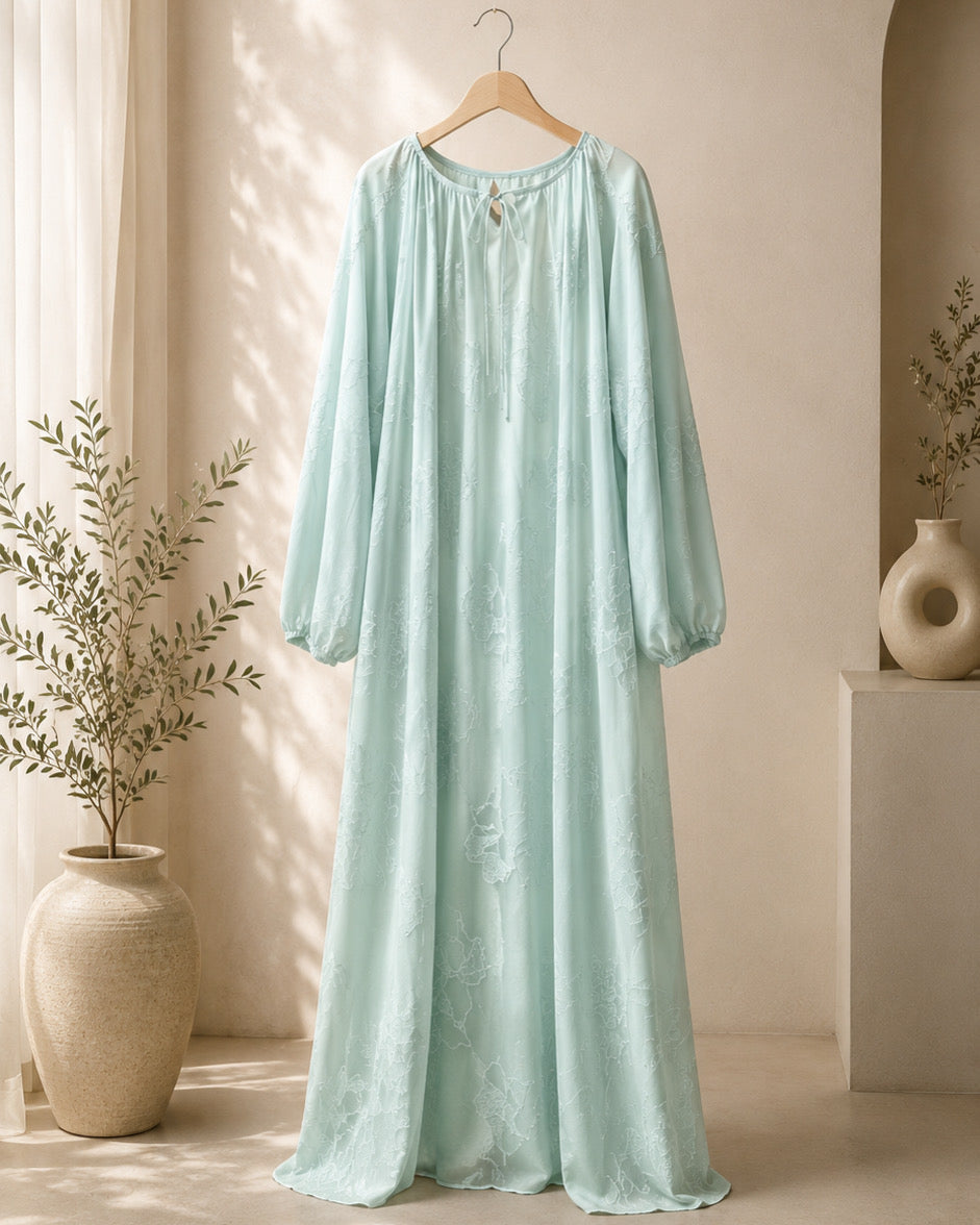 Abaya Féérie Lilas – Abaya brodée doublée
