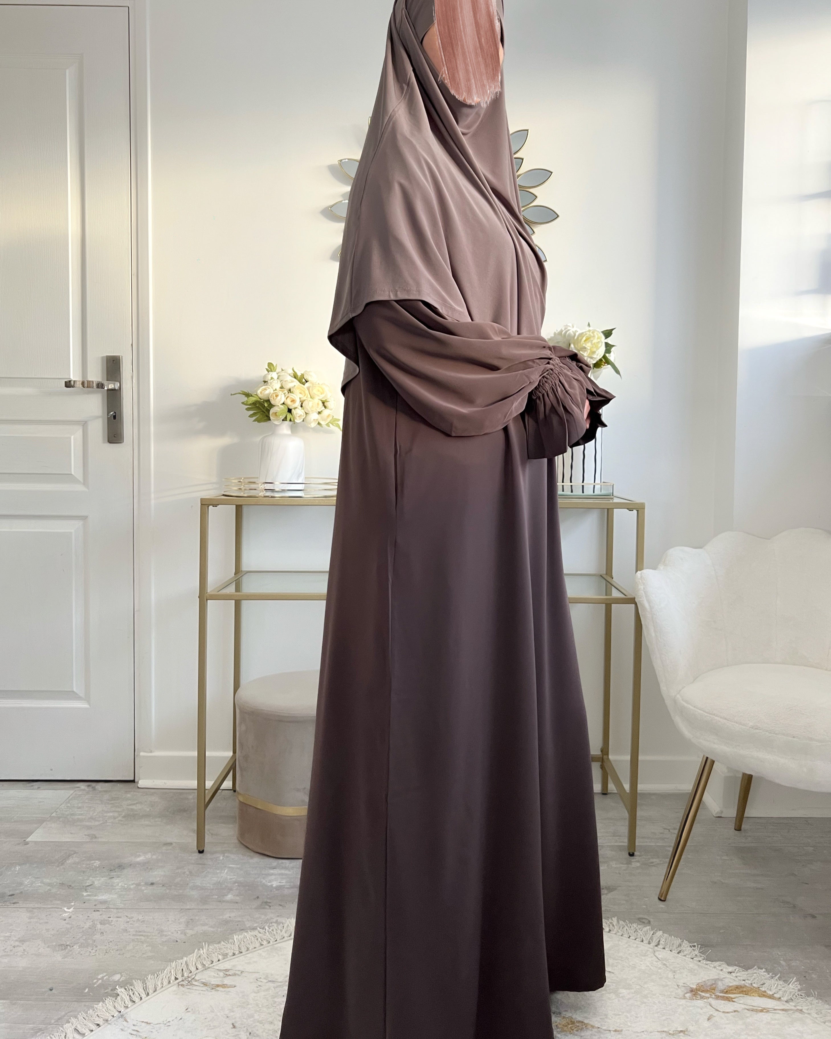 Abaya Amal – Élégance et Fluidité