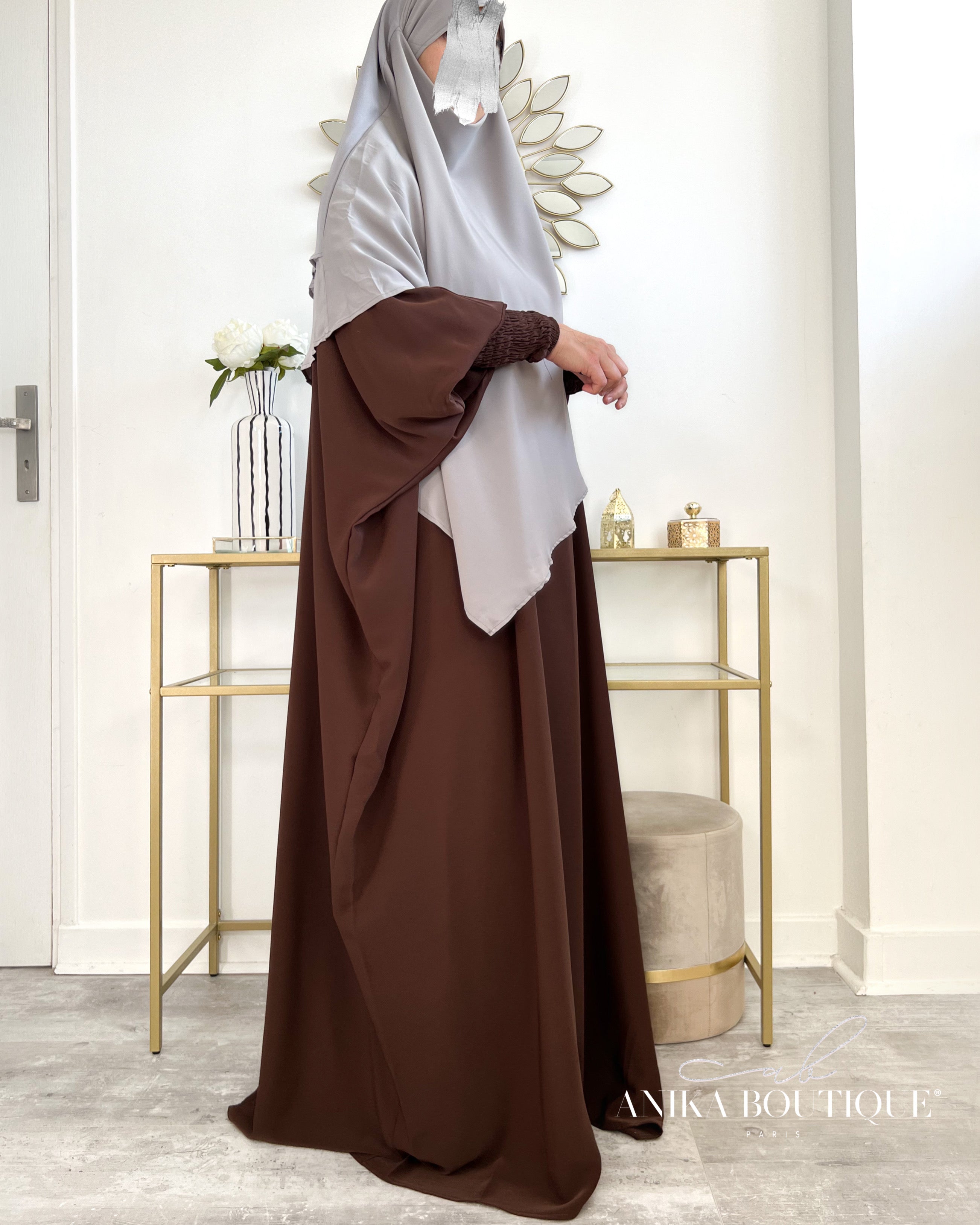Abaya Leena