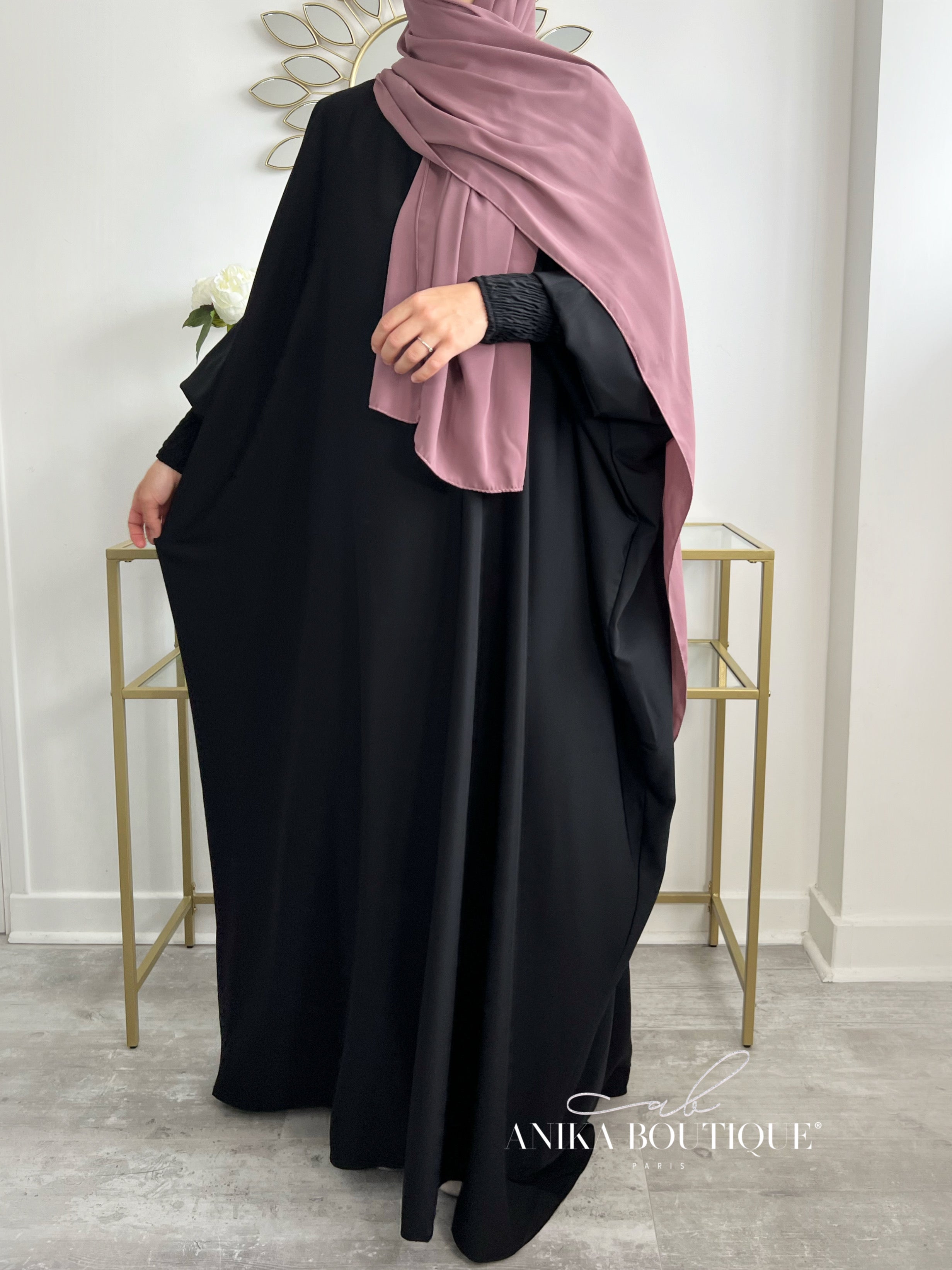 Abaya Leena