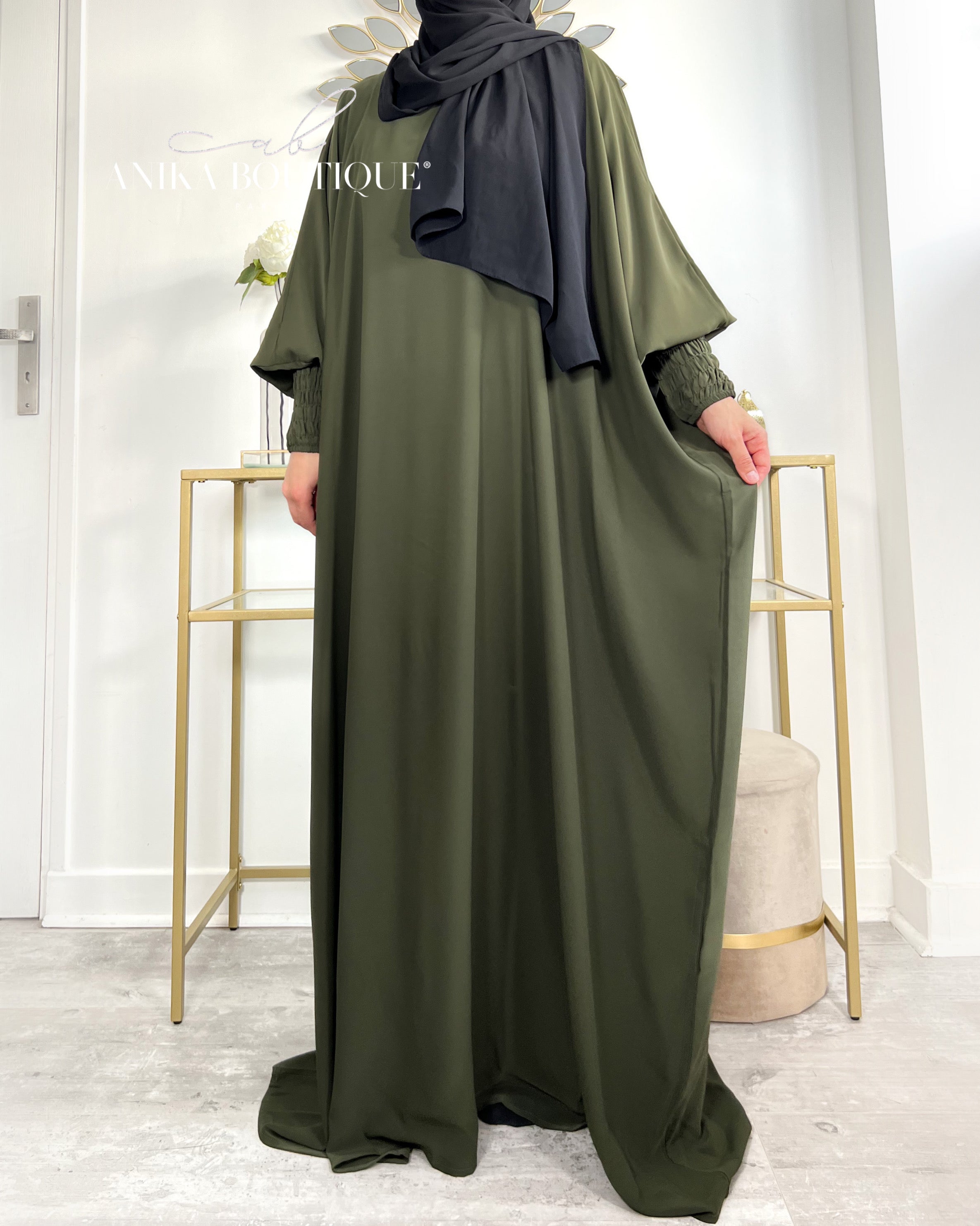 Abaya Leena