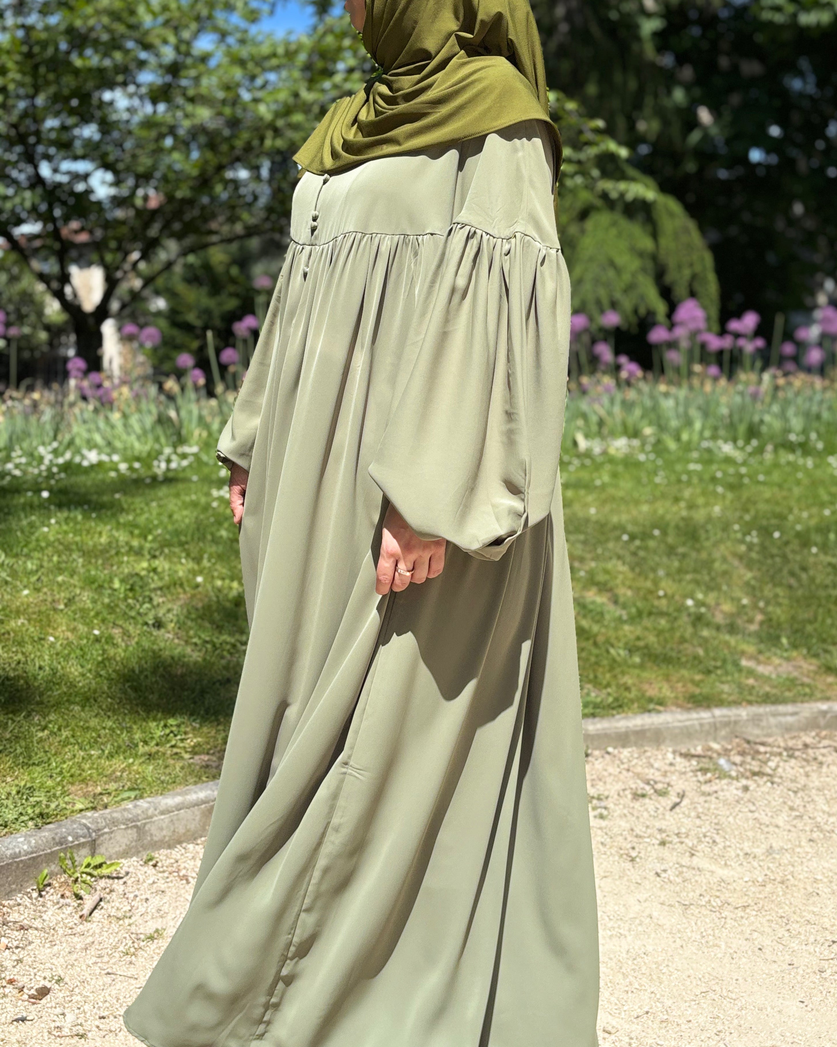 abaya alya vue dehors