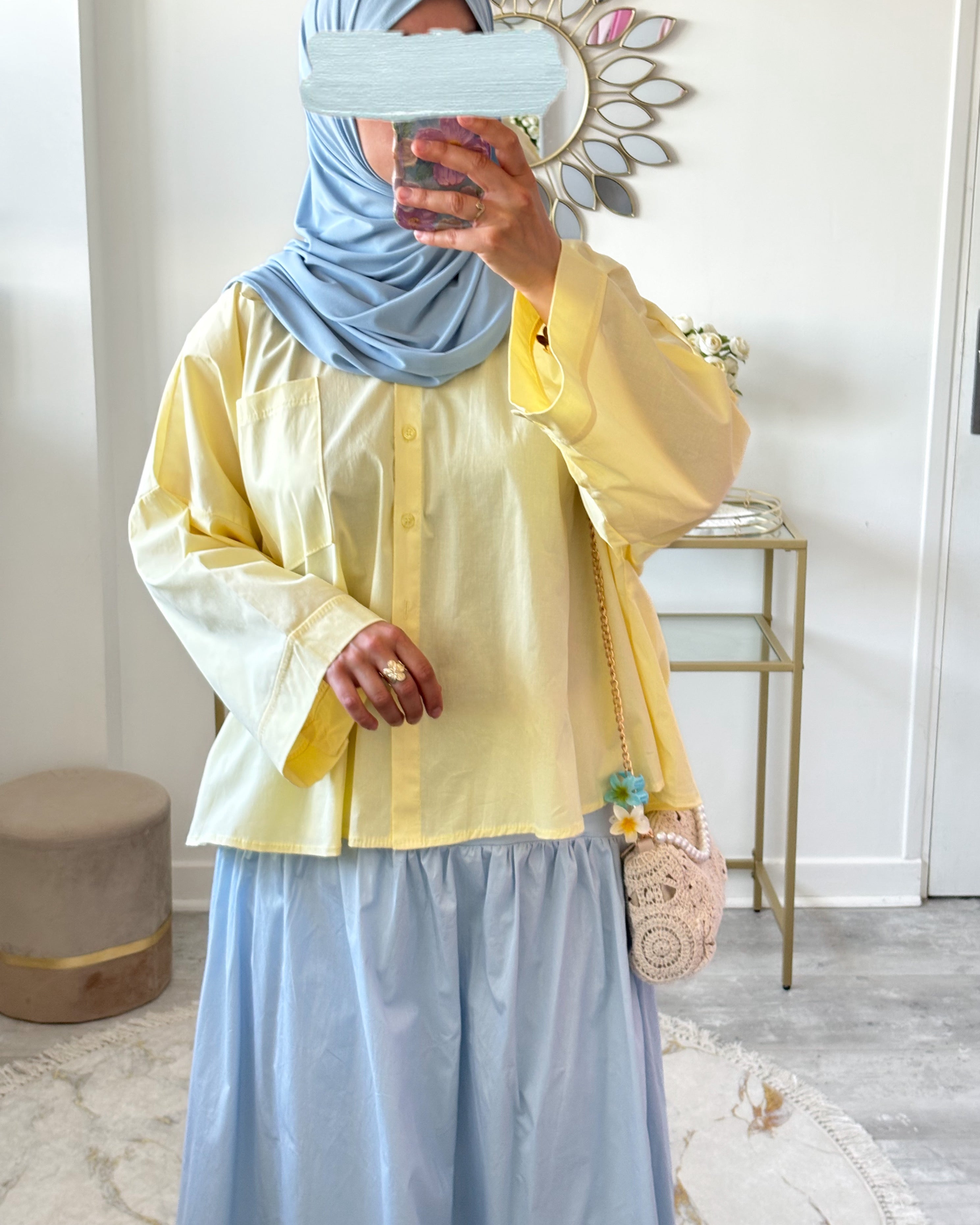 chemise ample jaune pour un look modeste