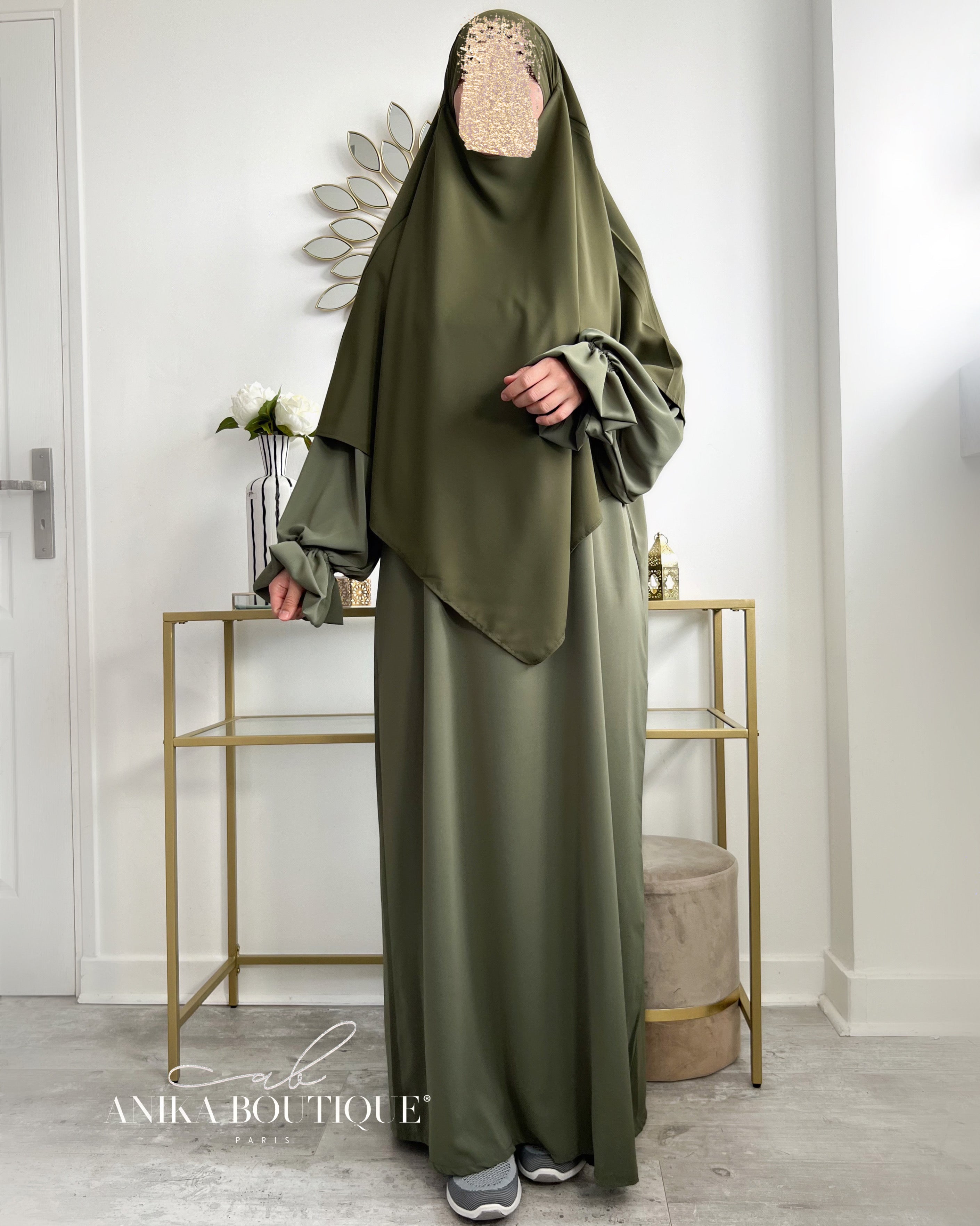 Abaya Amal – Élégance et Fluidité