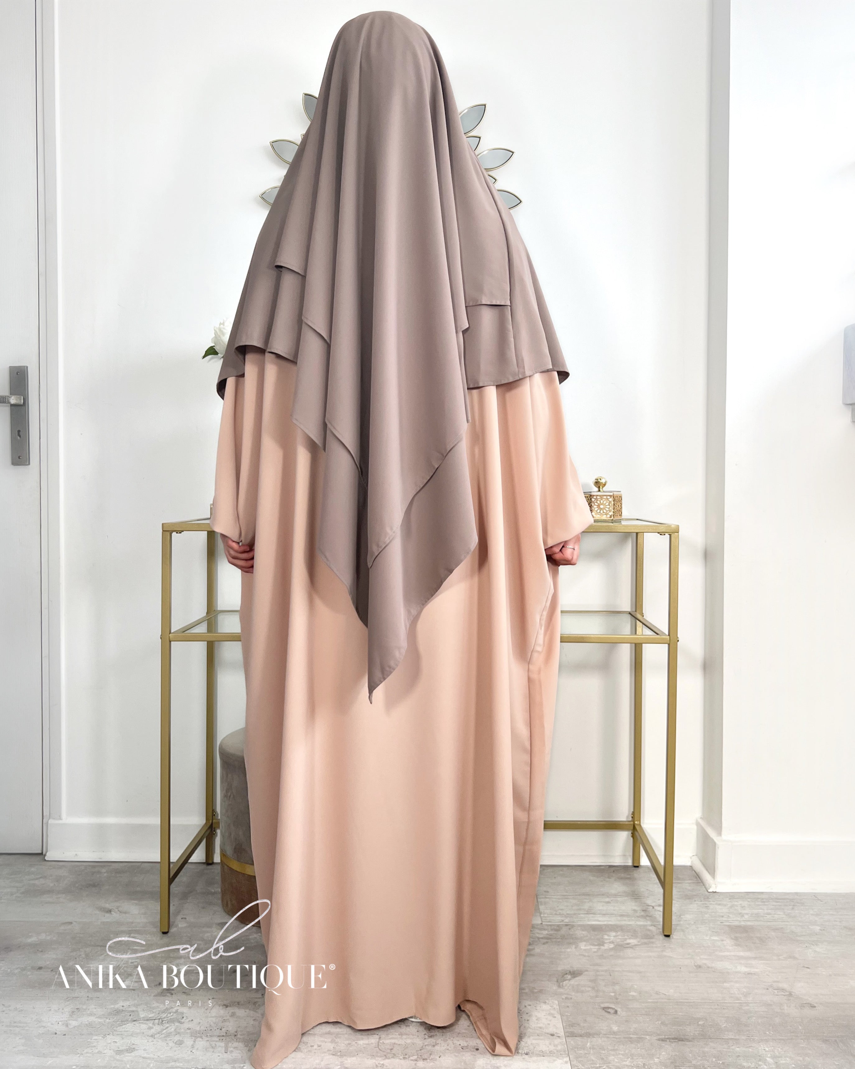 Khimar Rehab – Élégance et Modestie en Soie de Médine