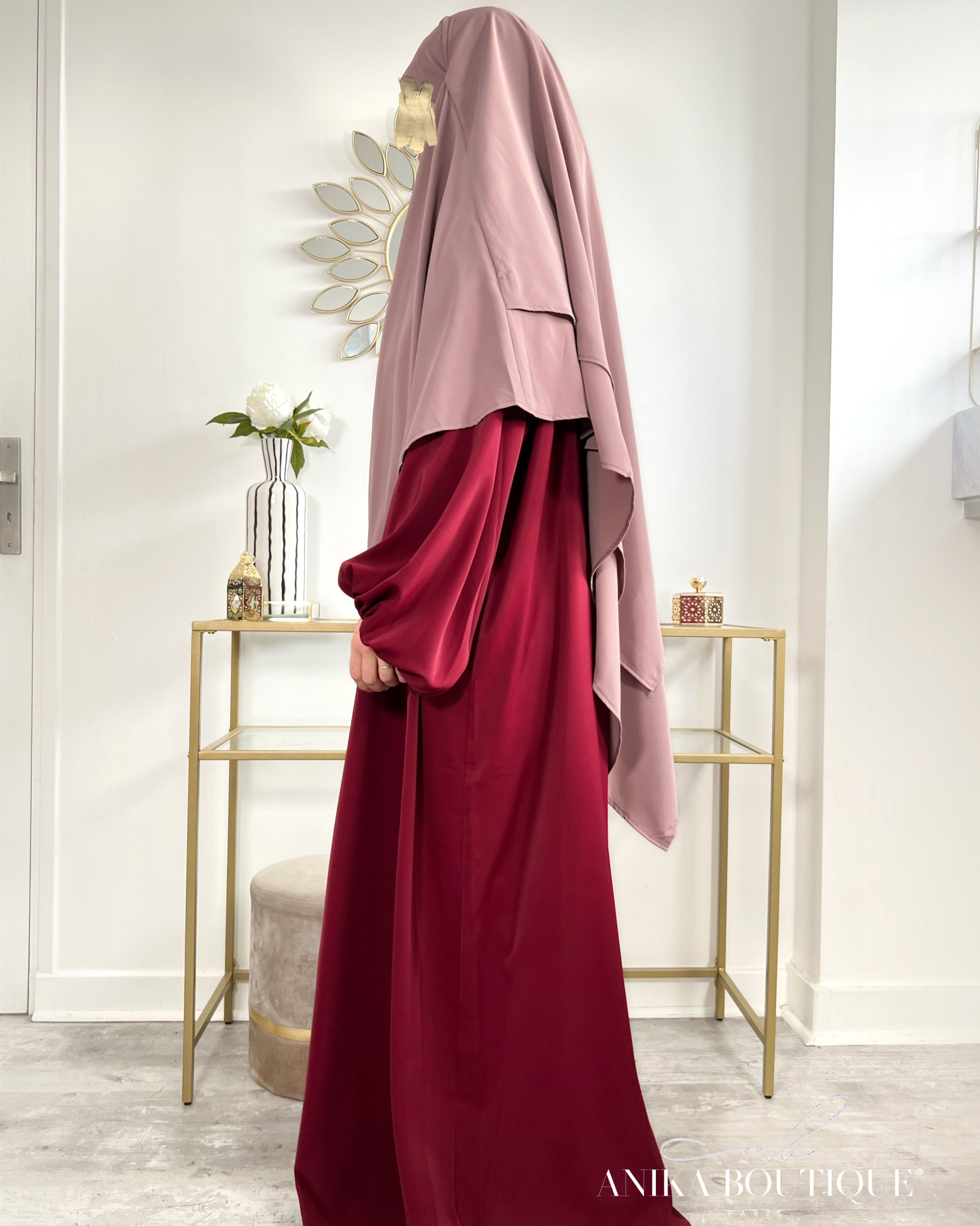 Khimar Rehab – Élégance et Modestie en Soie de Médine
