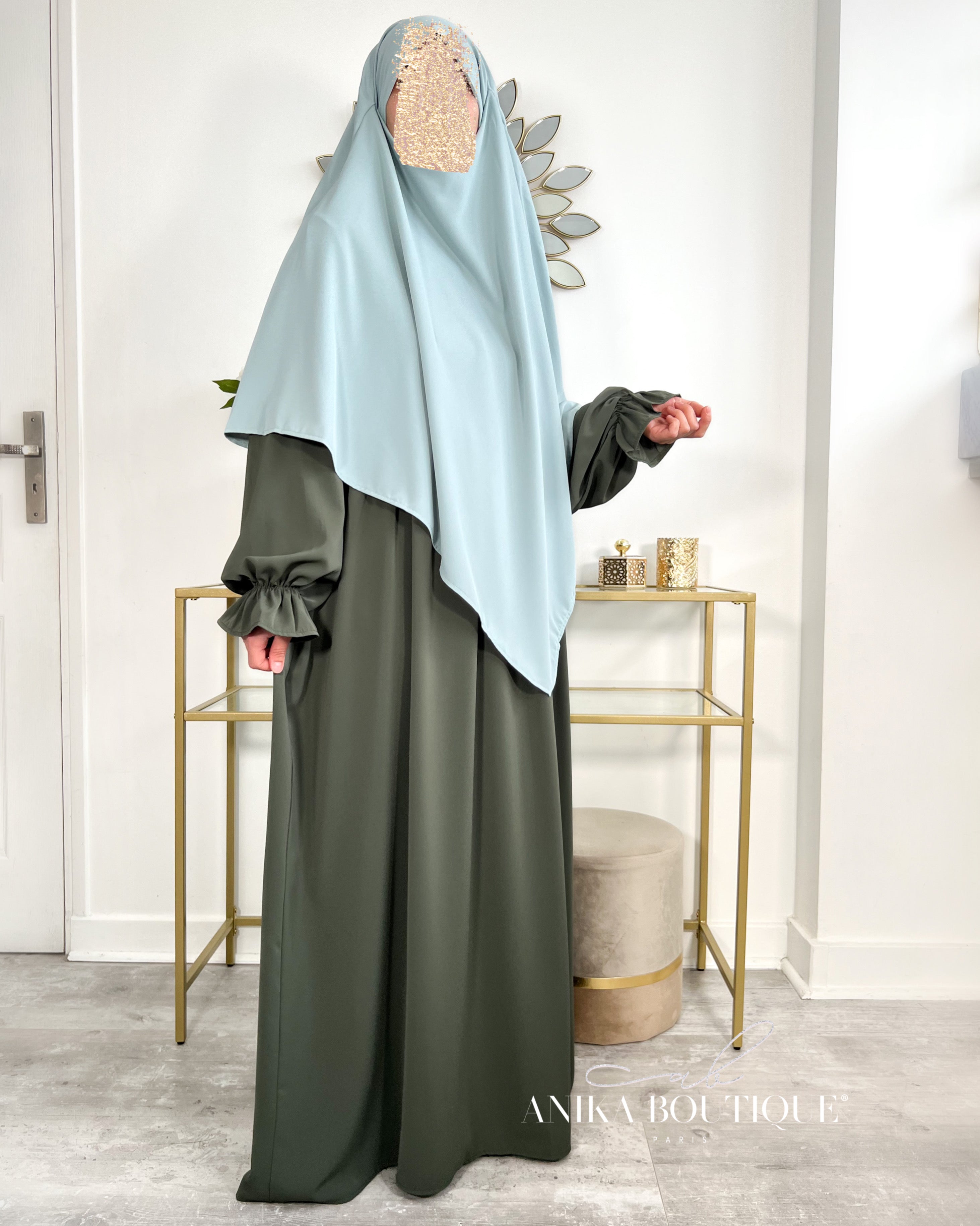 Khimar Rehab – Élégance et Modestie en Soie de Médine