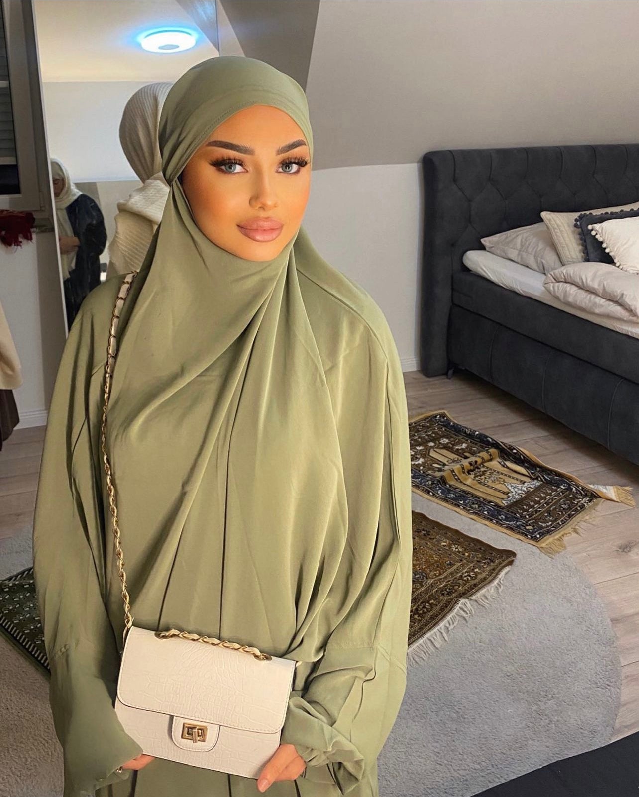 Jilbeb Soie de Médine Fluide – Corail & Émeraude