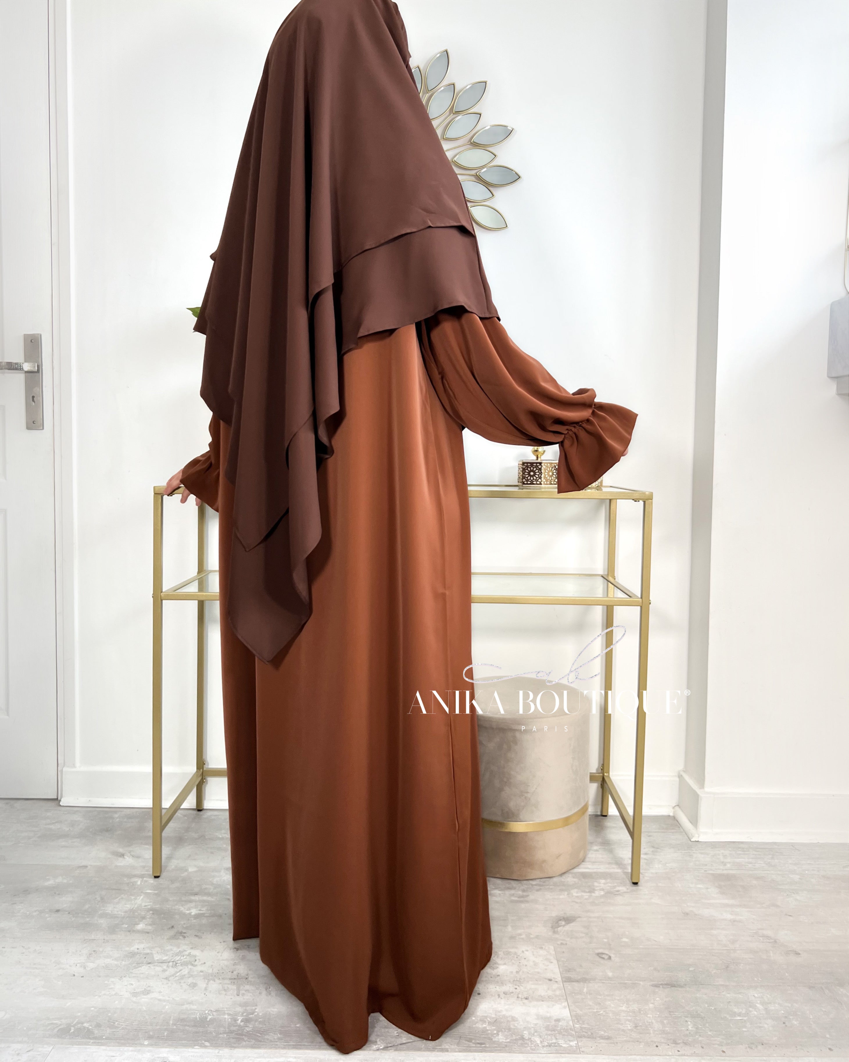 Khimar Rehab – Élégance et Modestie en Soie de Médine