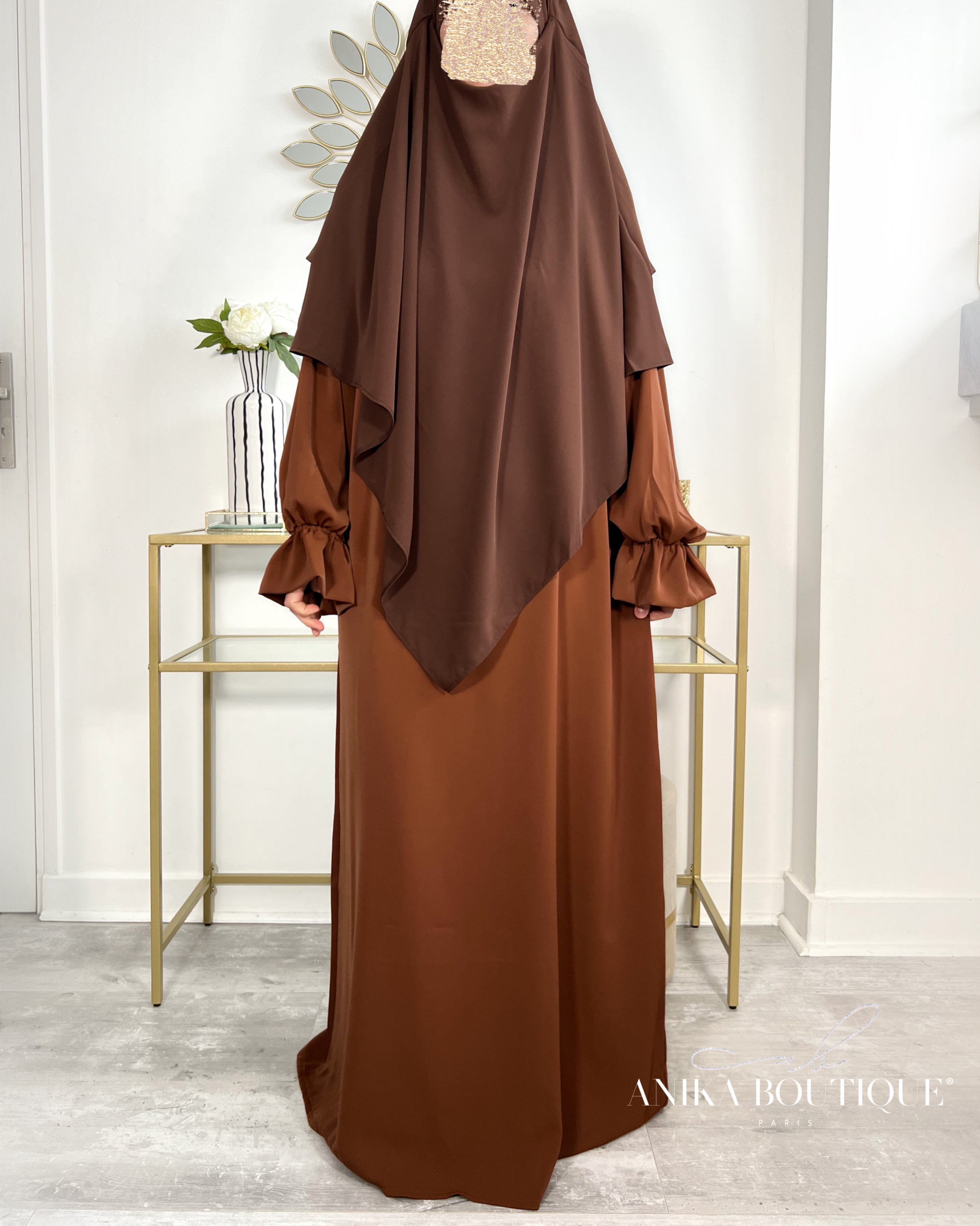Khimar Rehab – Élégance et Modestie en Soie de Médine