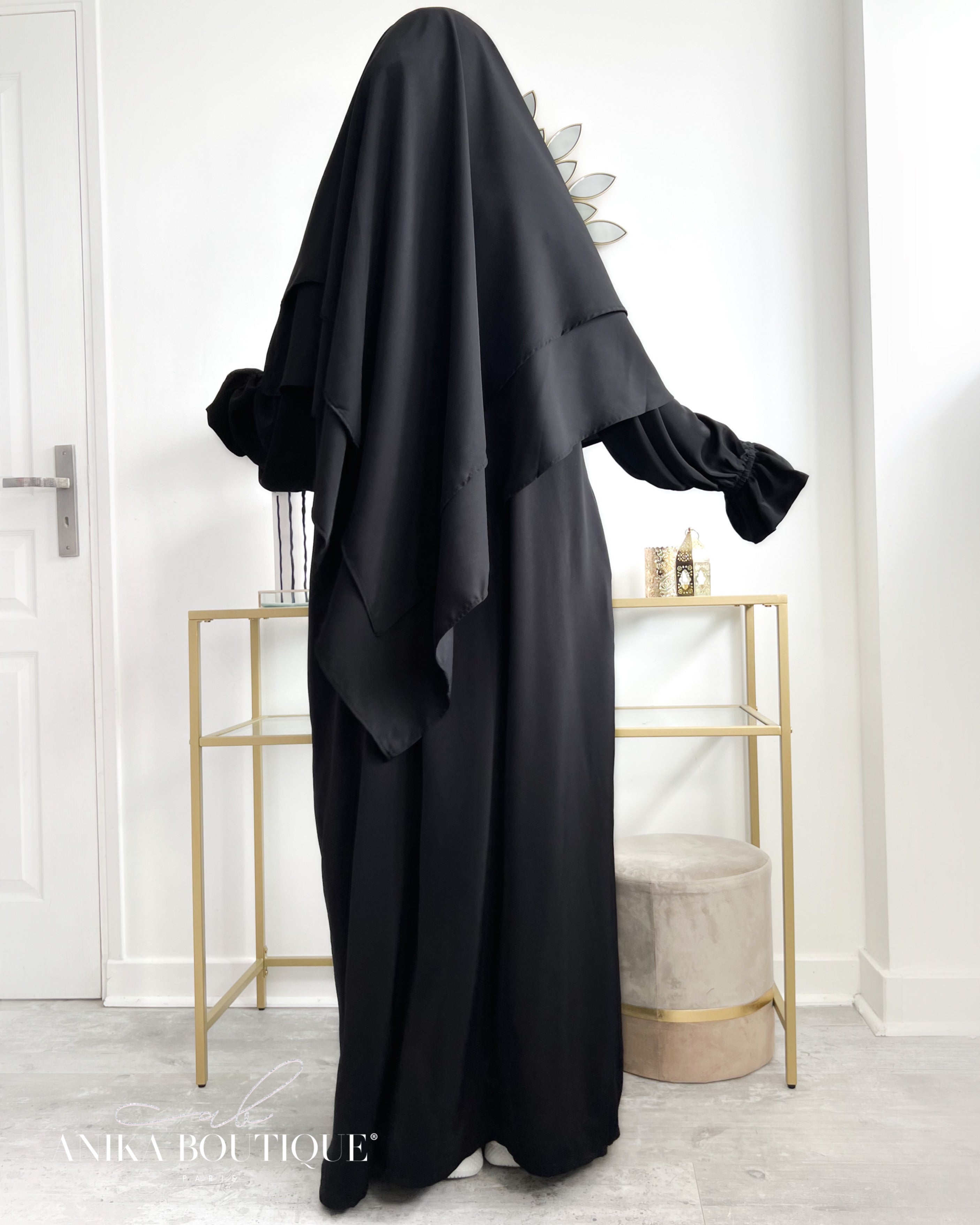 Khimar Rehab – Élégance et Modestie en Soie de Médine