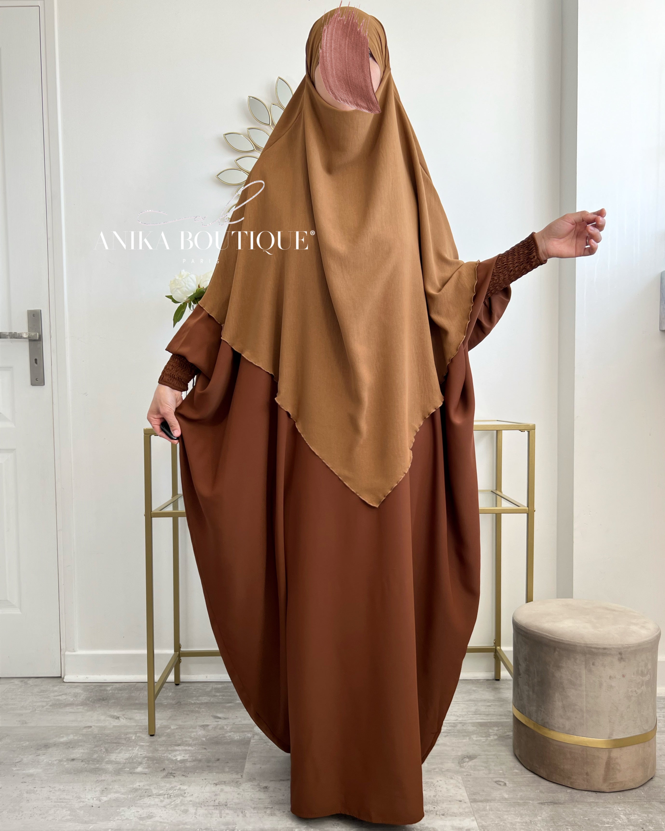 Abaya Leena