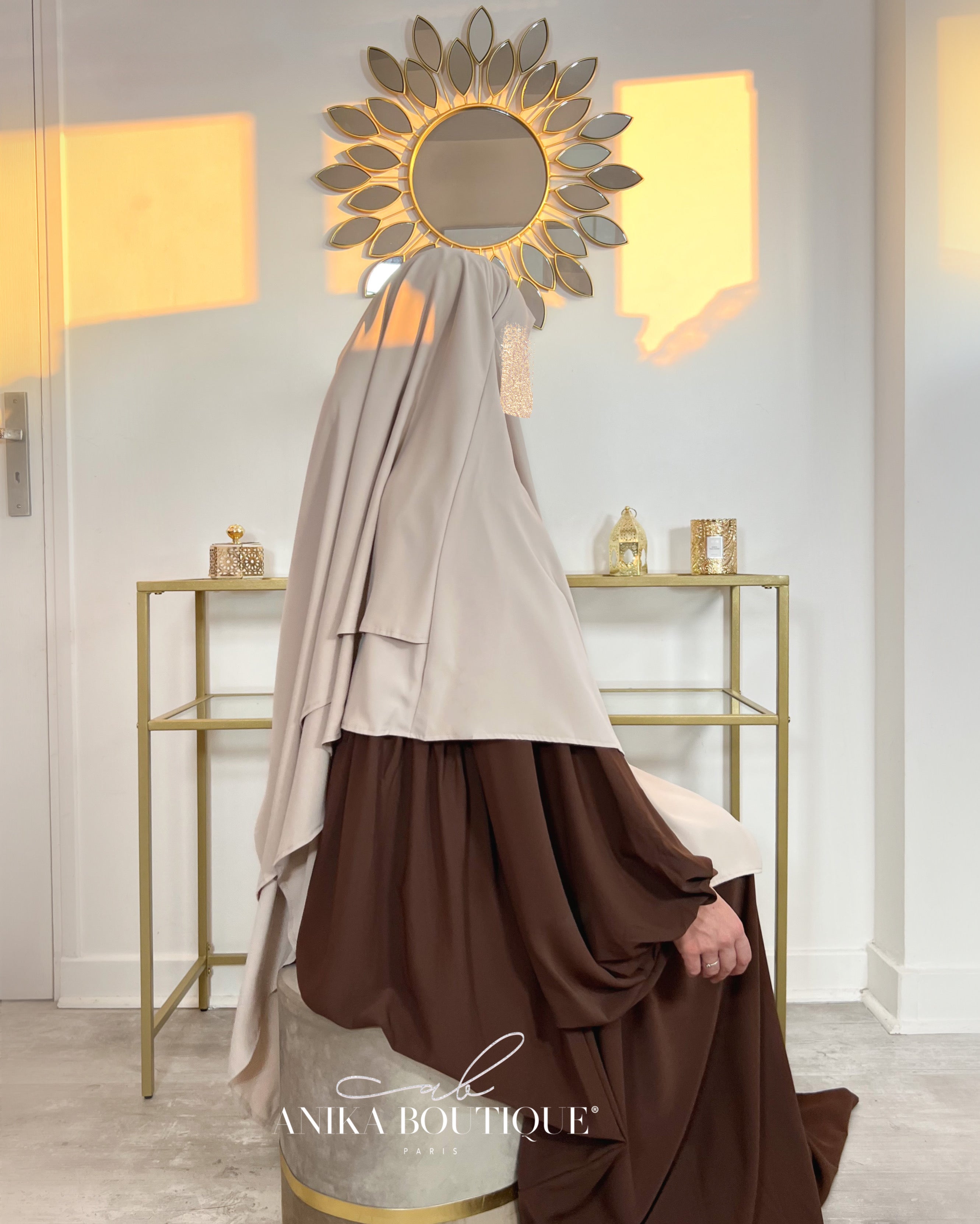 Khimar Rehab – Élégance et Modestie en Soie de Médine