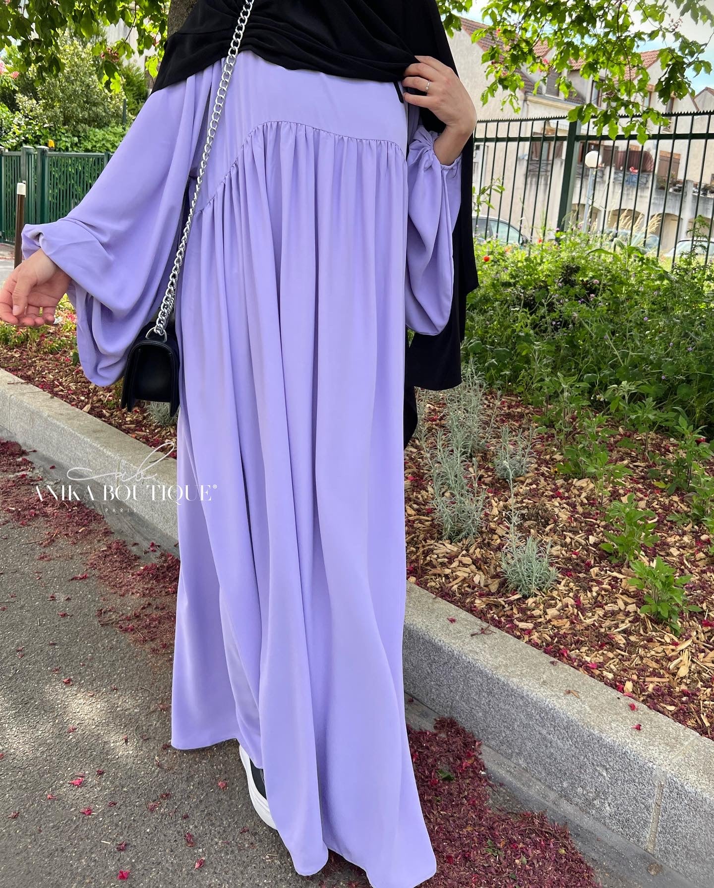 Abaya Naïla - Élégance et Confort avec Manches Bouffantes