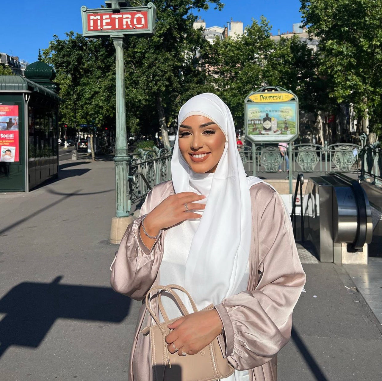 Robe sans manches satiné