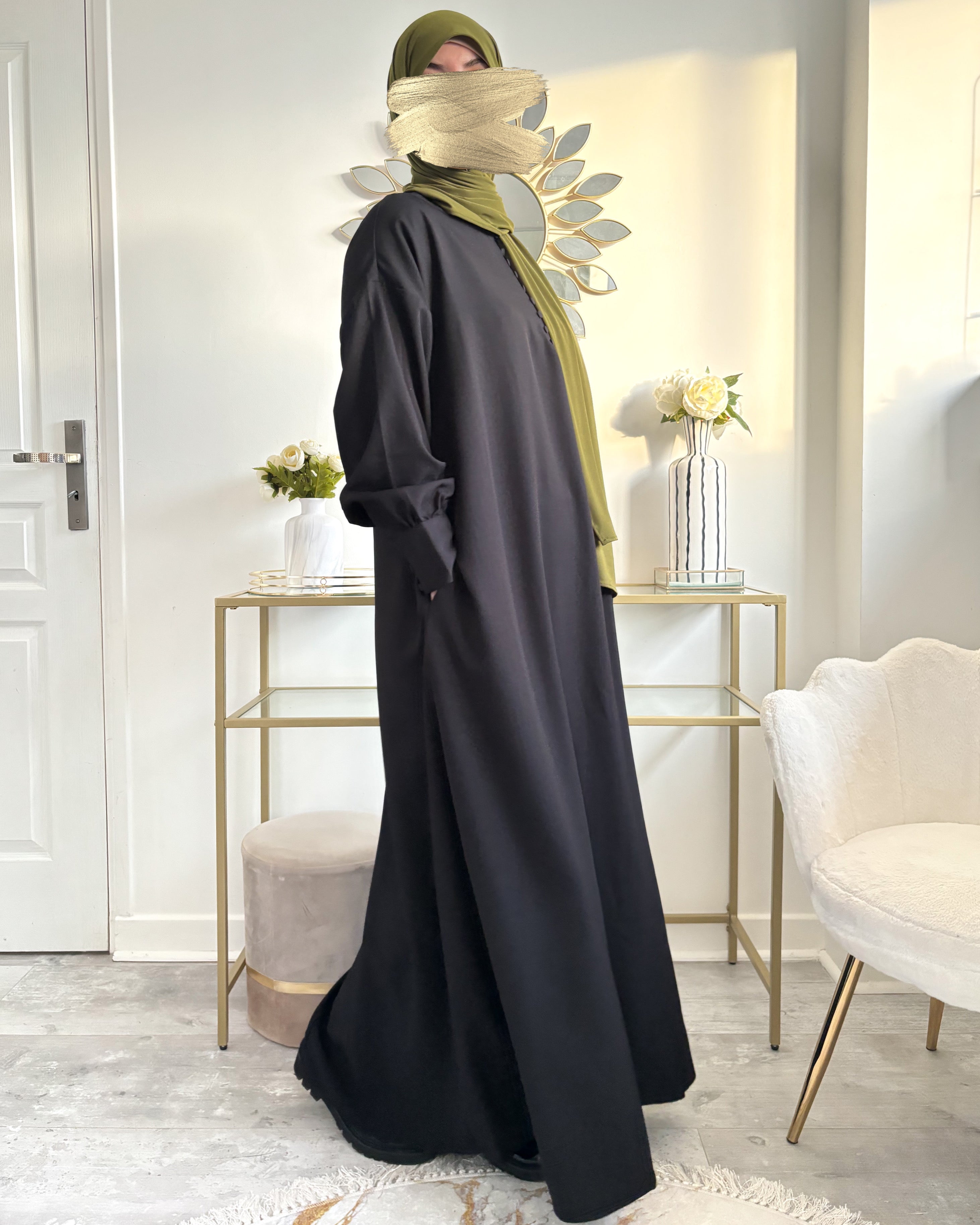 Abaya Neyla – L’Essence de l’Élégance Modeste